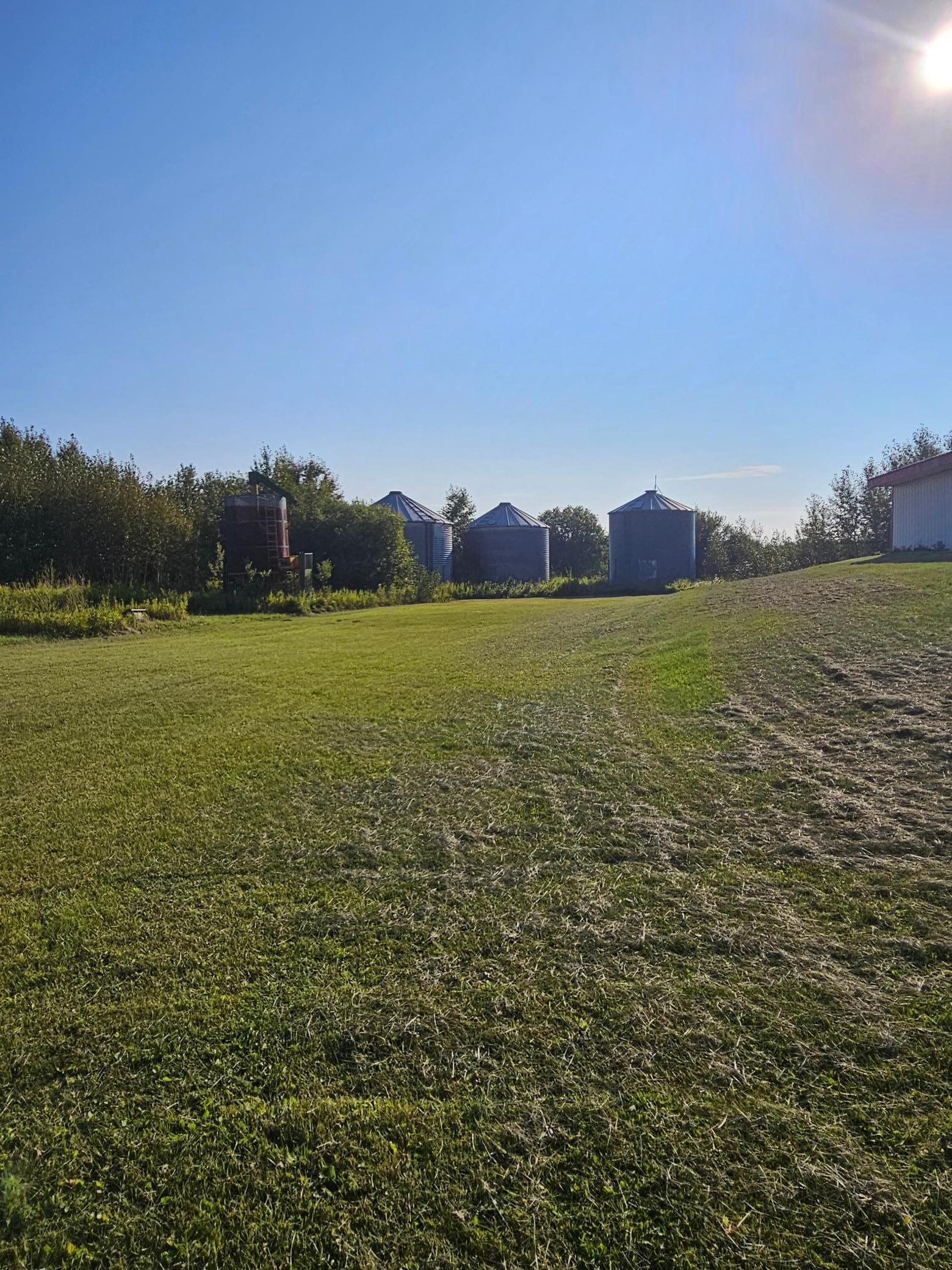 1940 single family home for sale at 6402 Krull Street in Baudette, MN — 4 bed, 2 bath (photo 9 of 23)