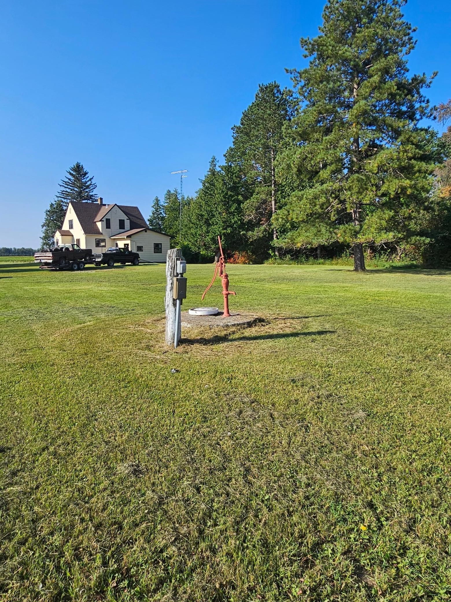 1940 single family home for sale at 6402 Krull Street in Baudette, MN — 4 bed, 2 bath (photo 10 of 23)