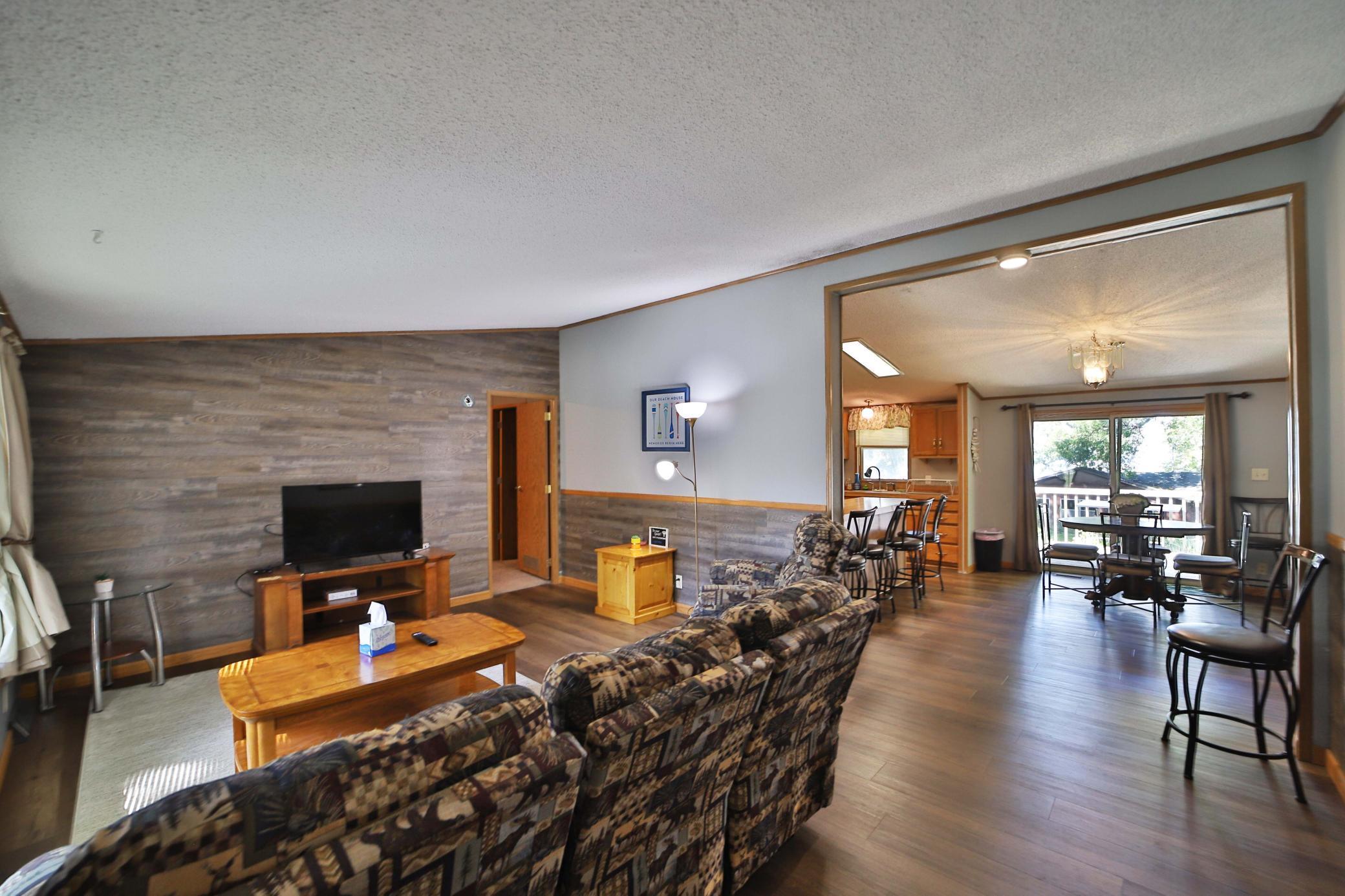 1995 single family home for sale at 801 E Lake Street in Osakis, MN — 3 bed, 2 bath (photo 14 of 38)