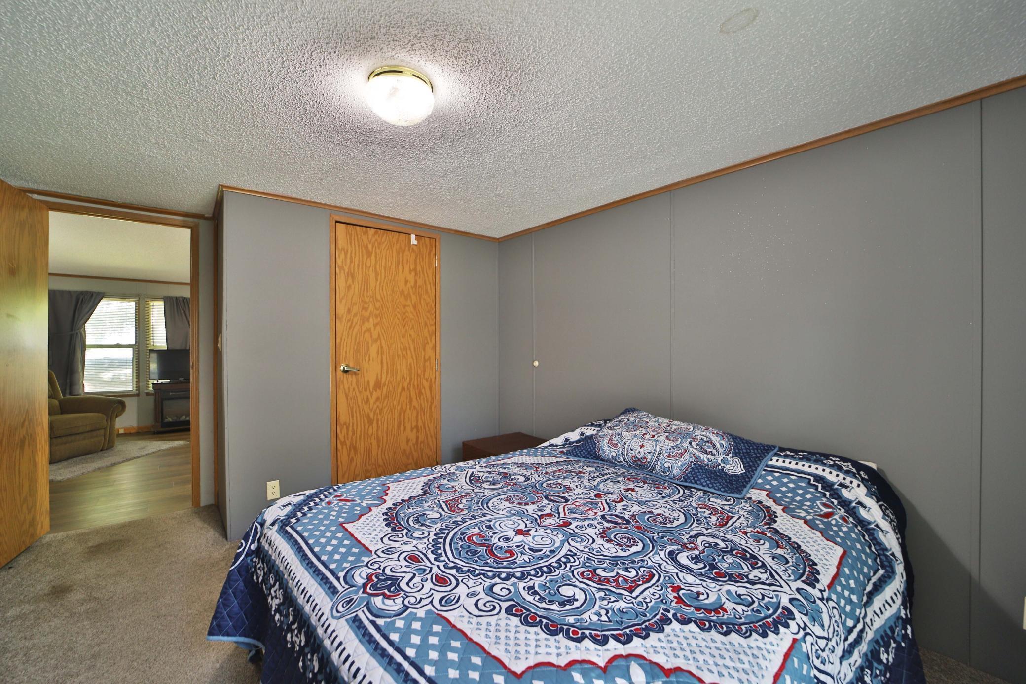 1995 single family home for sale at 801 E Lake Street in Osakis, MN — 3 bed, 2 bath (photo 22 of 38)
