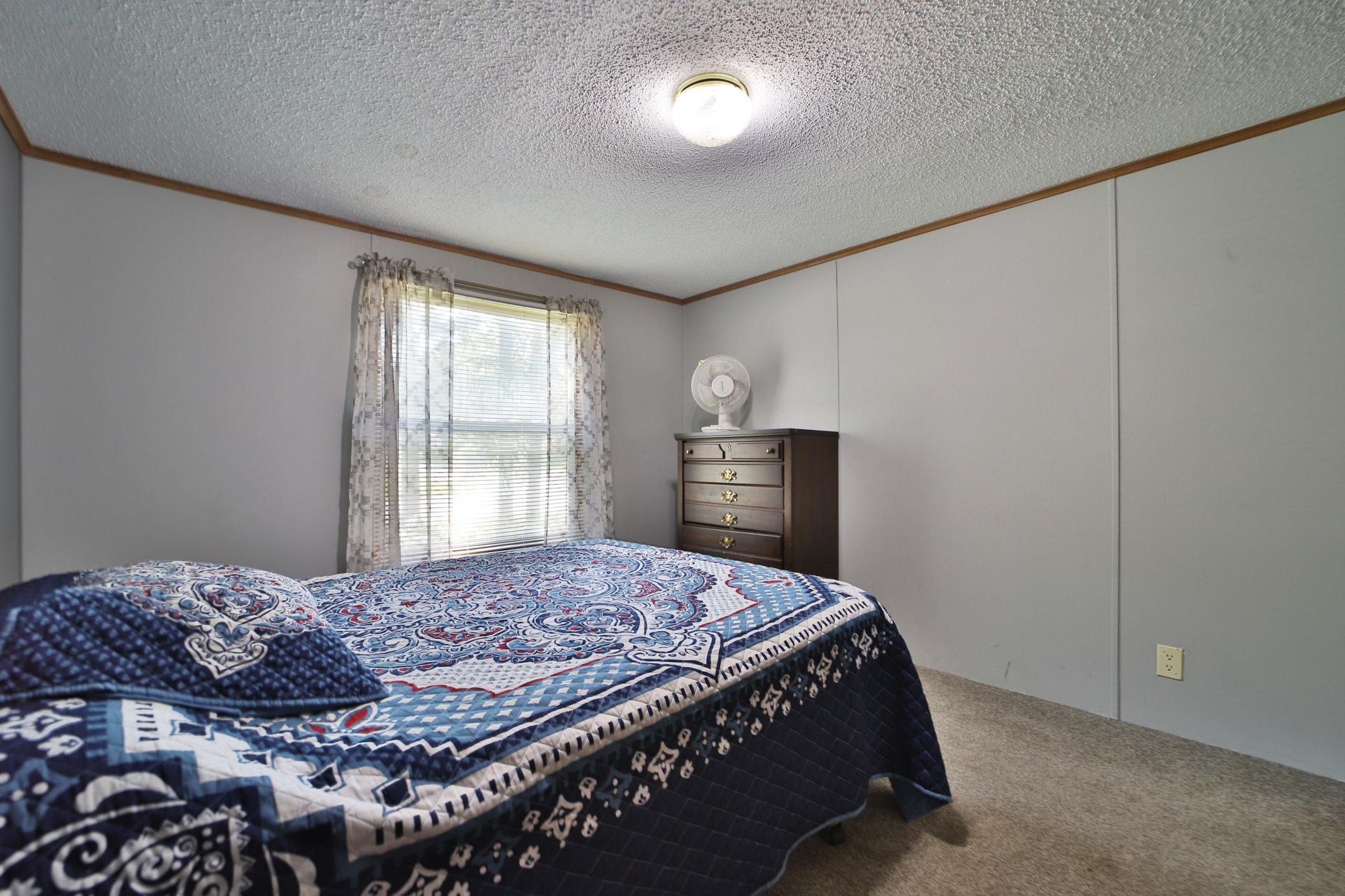 1995 single family home for sale at 801 E Lake Street in Osakis, MN — 3 bed, 2 bath (photo 23 of 38)