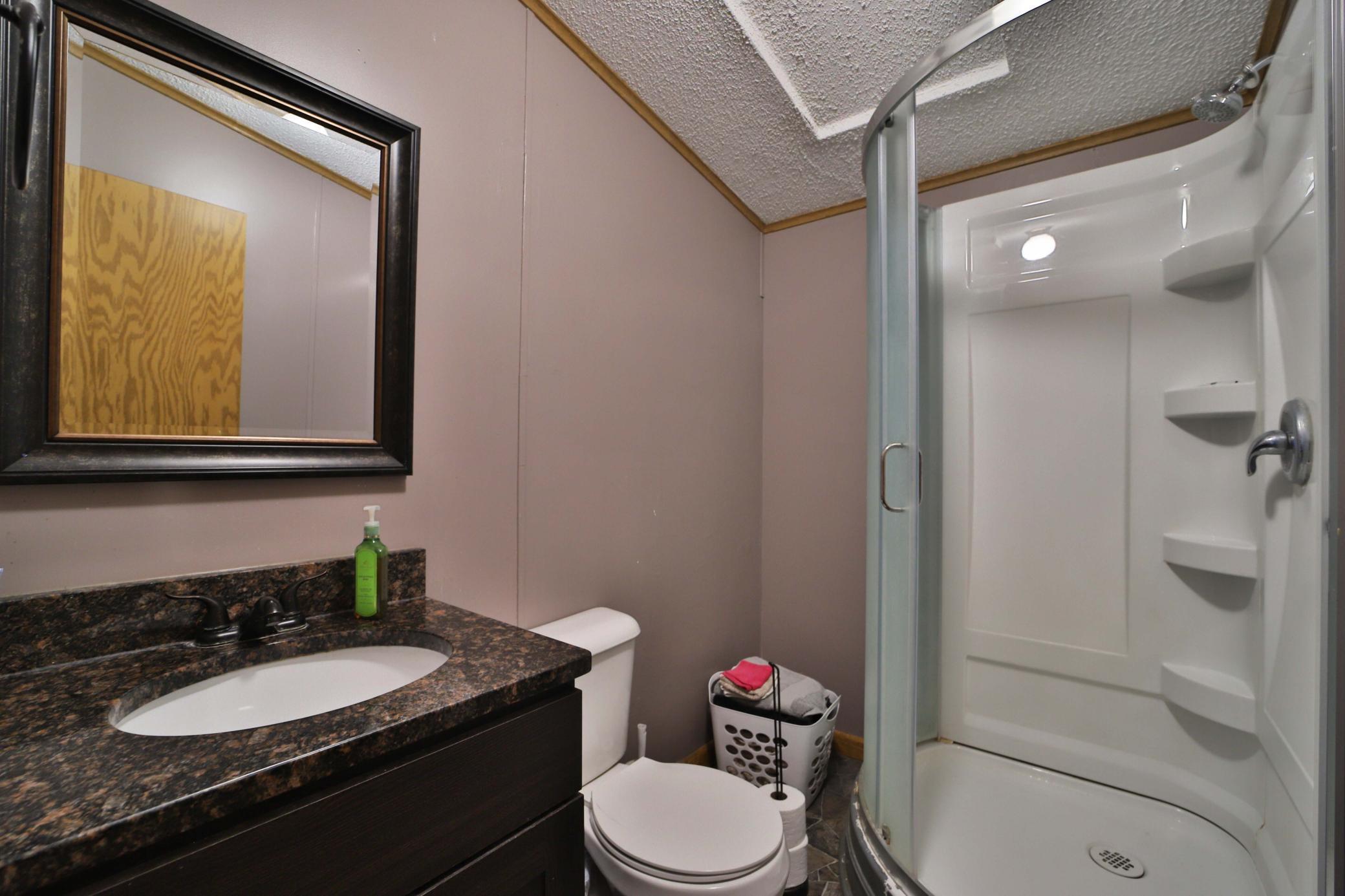 1995 single family home for sale at 801 E Lake Street in Osakis, MN — 3 bed, 2 bath (photo 24 of 38)