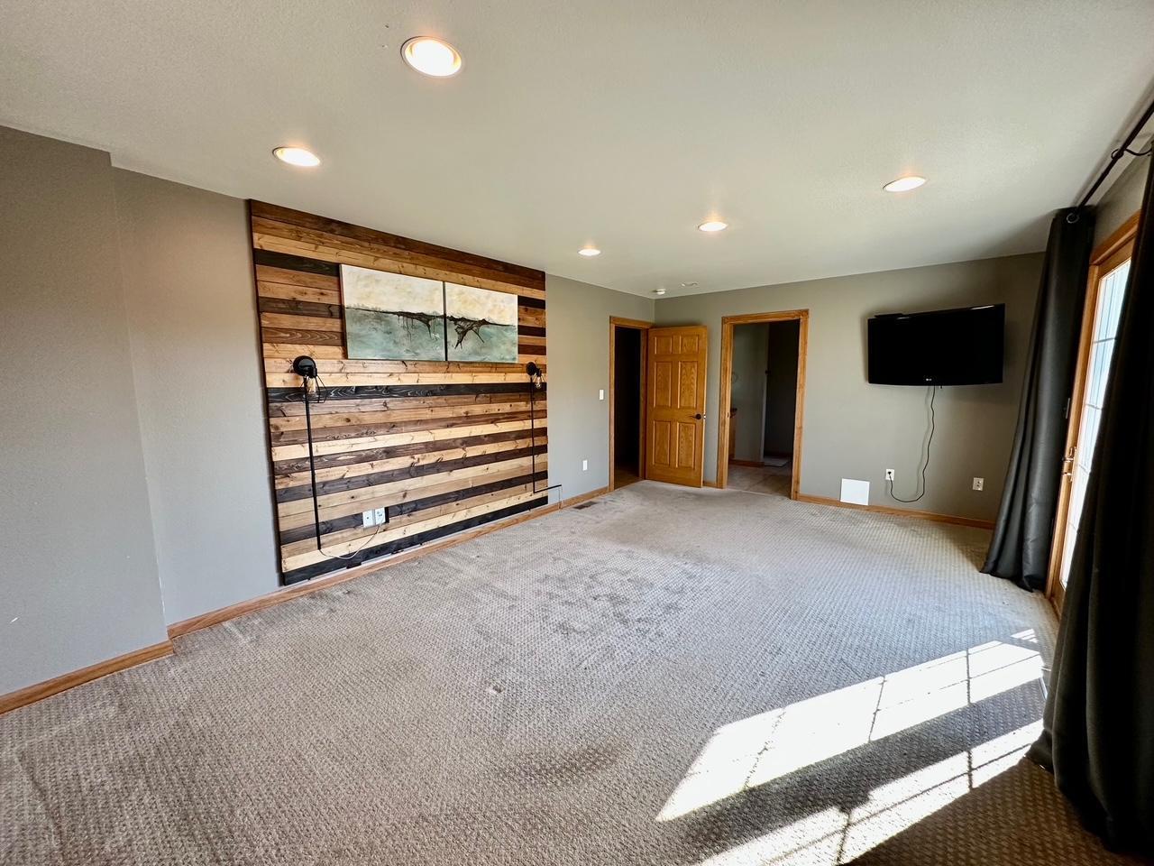 310 7th Street SW, Roseau MN 56751 - Photo 23 of 37