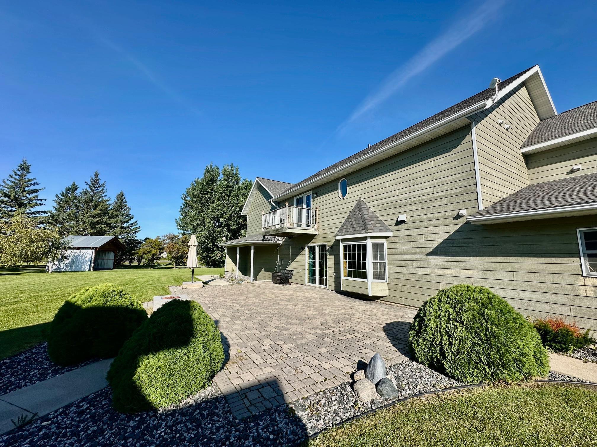 310 7th Street SW, Roseau MN 56751 - Photo 4 of 37