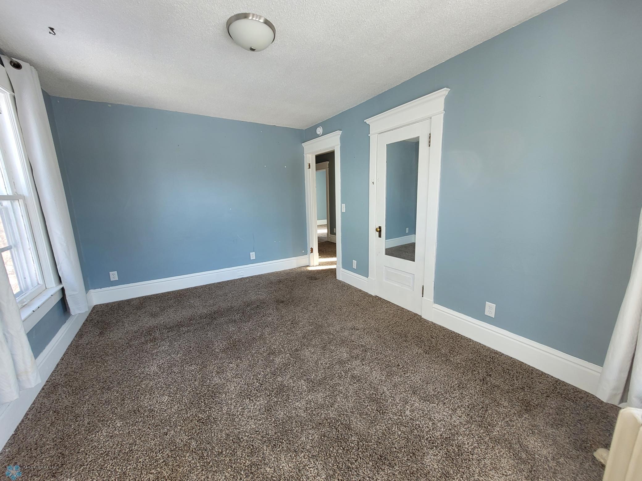 915 Broadway N, Fargo ND 58102 - Photo 8 of 23