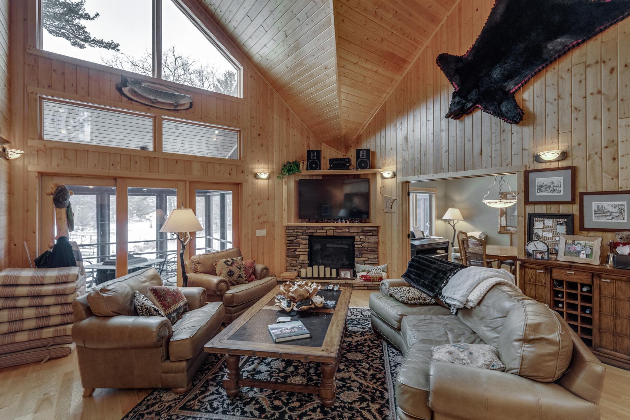 2007 townhouse for sale at 36721 County Road 66 in Crosslake, MN — 3 bed, 4 bath (photo 3 of 39)