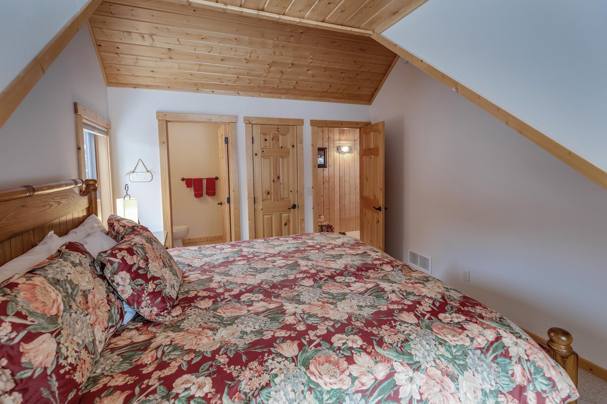 2007 townhouse for sale at 36721 County Road 66 in Crosslake, MN — 3 bed, 4 bath (photo 26 of 39)