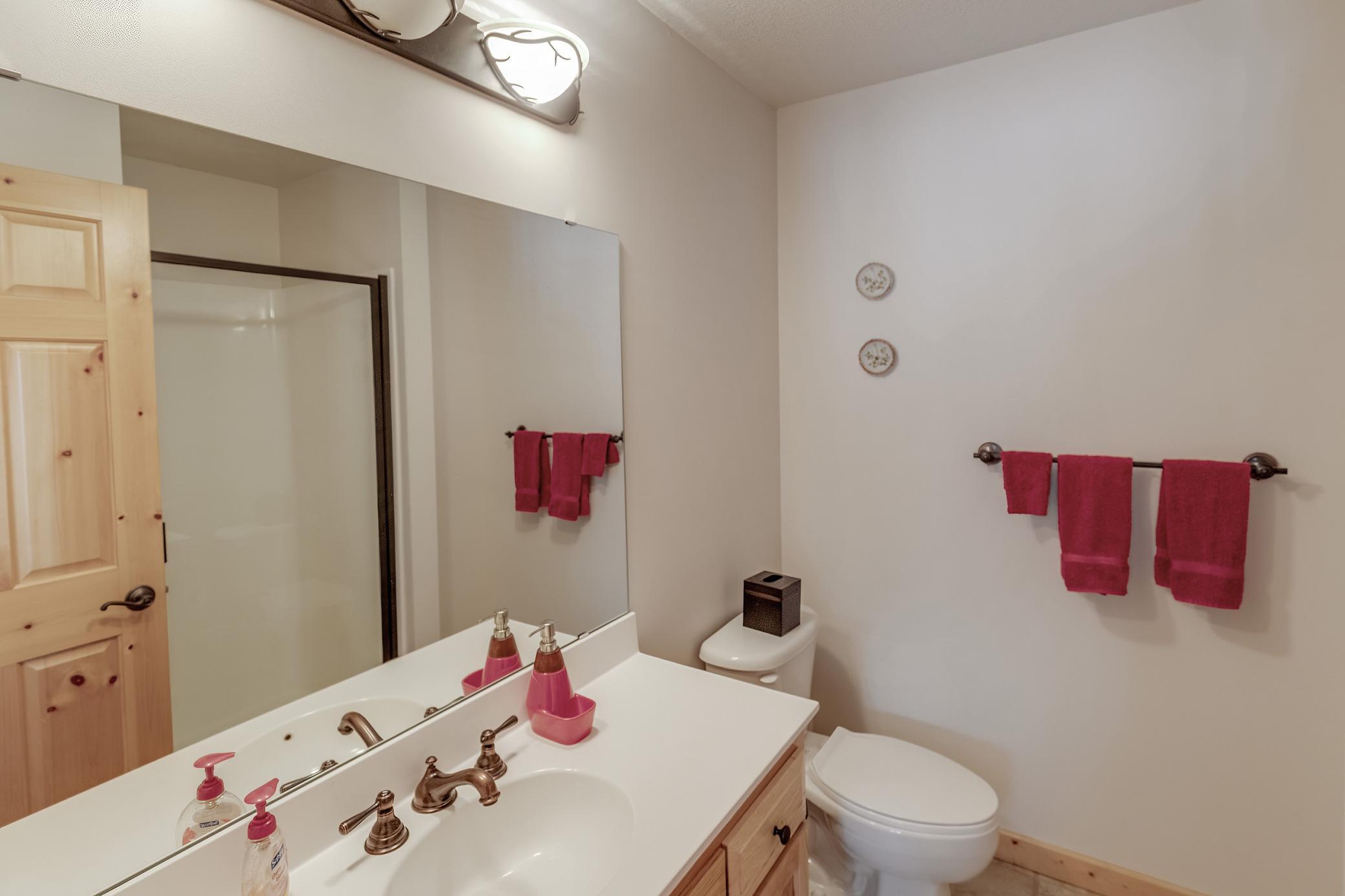 2007 townhouse for sale at 36721 County Road 66 in Crosslake, MN — 3 bed, 4 bath (photo 27 of 39)