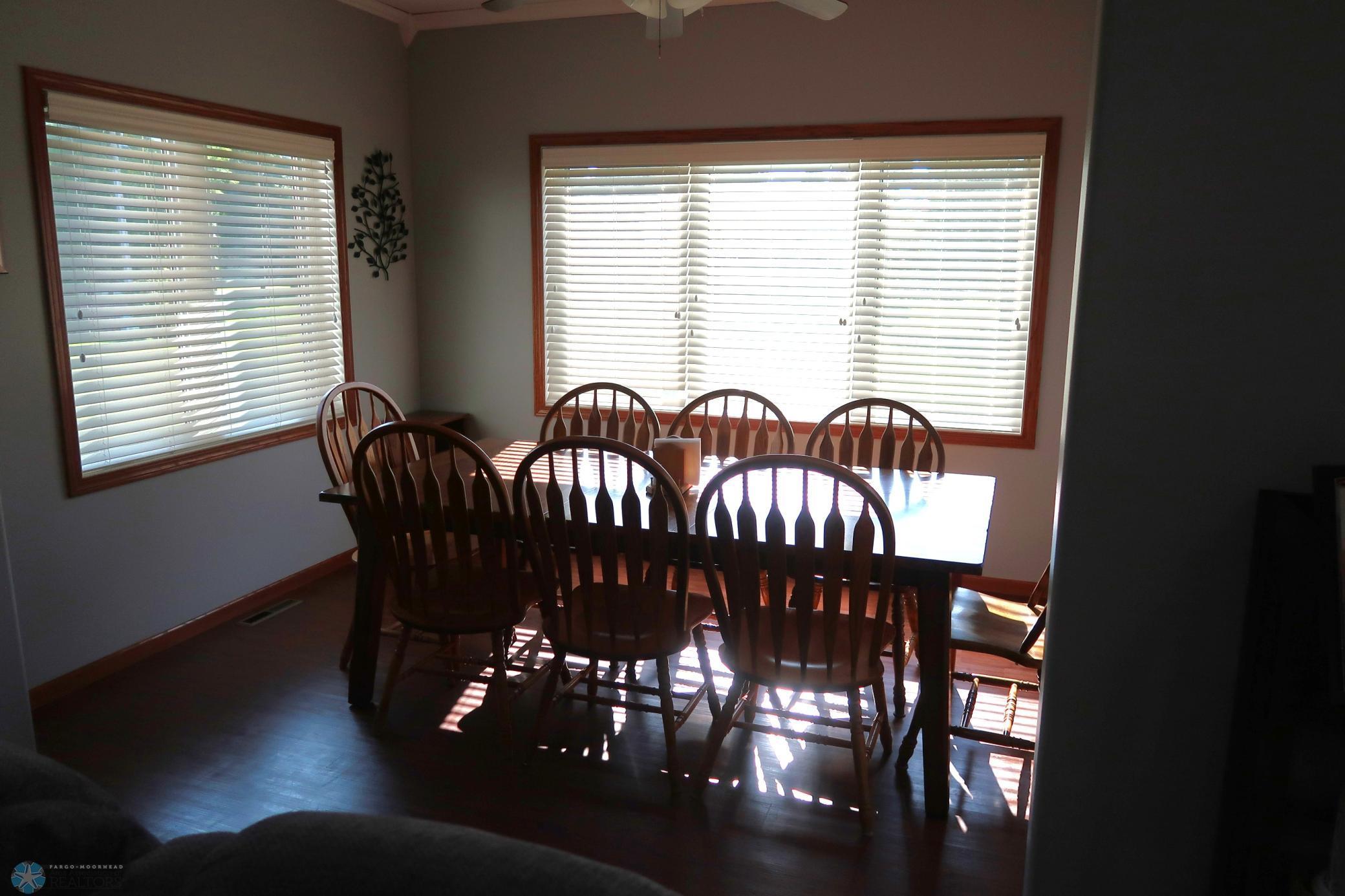2007 single family home for sale at 1101 Southcreek Avenue in Glyndon, MN — 5 bed, 4 bath (photo 19 of 58)