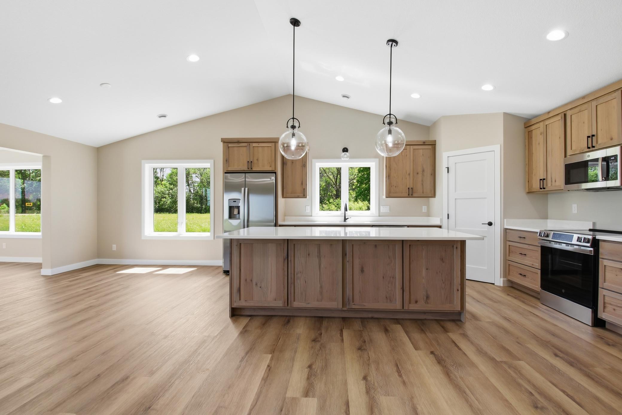 2026 townhouse for sale at 381 Old Glory Drive NE in Alexandria, MN — 2 bed, 2 bath (photo 12 of 30)