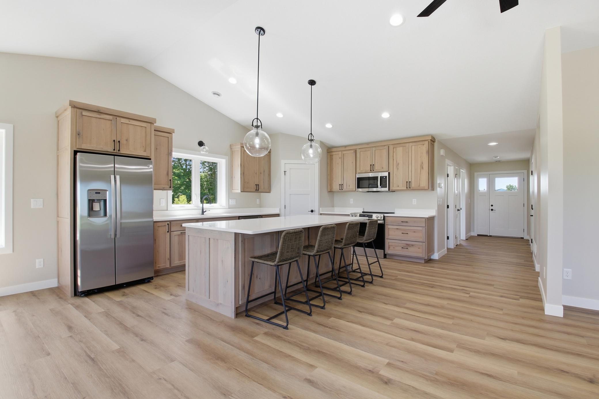 2026 townhouse for sale at 381 Old Glory Drive NE in Alexandria, MN — 2 bed, 2 bath (photo 3 of 30)