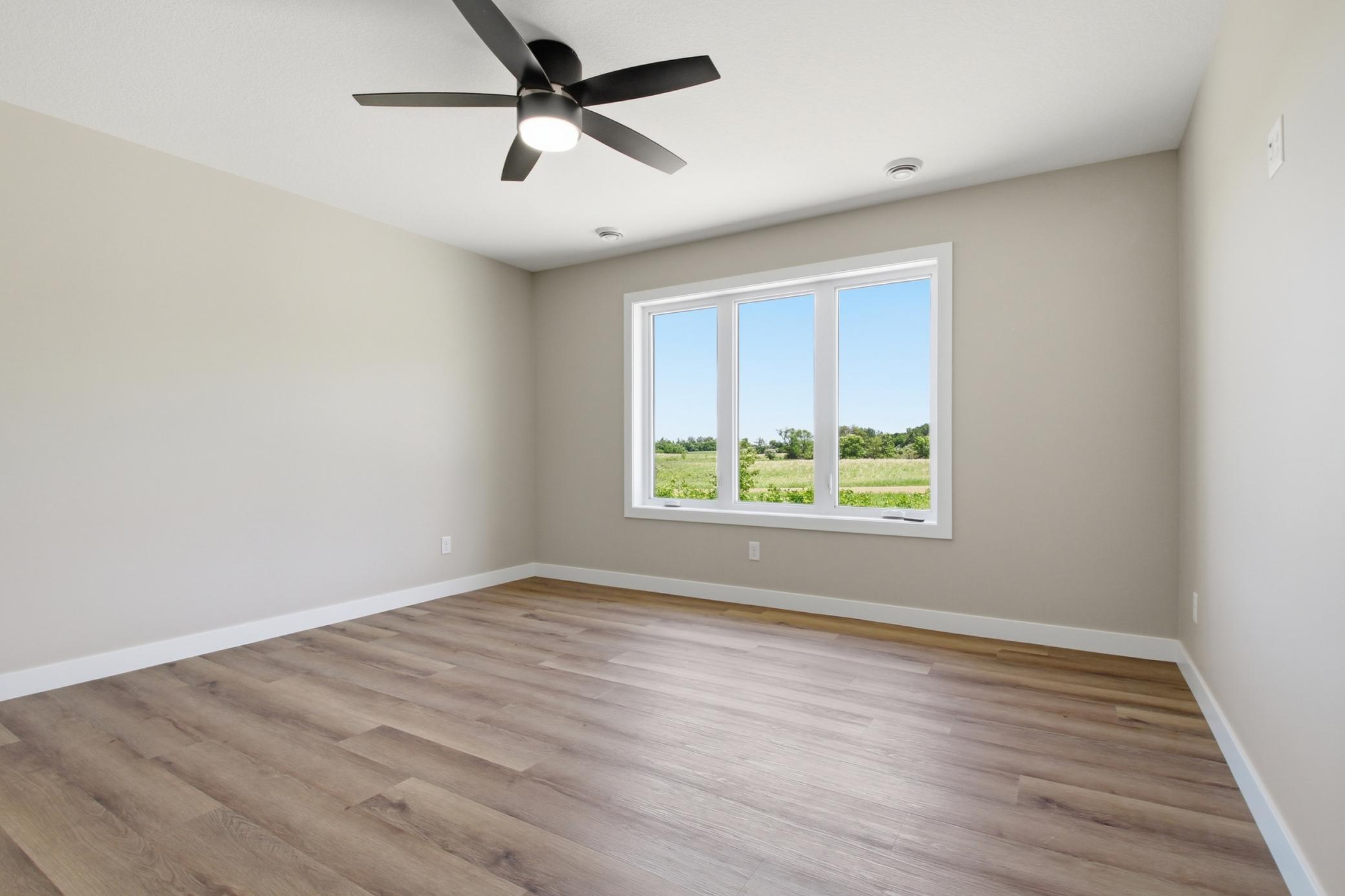 2026 townhouse for sale at 381 Old Glory Drive NE in Alexandria, MN — 2 bed, 2 bath (photo 10 of 30)