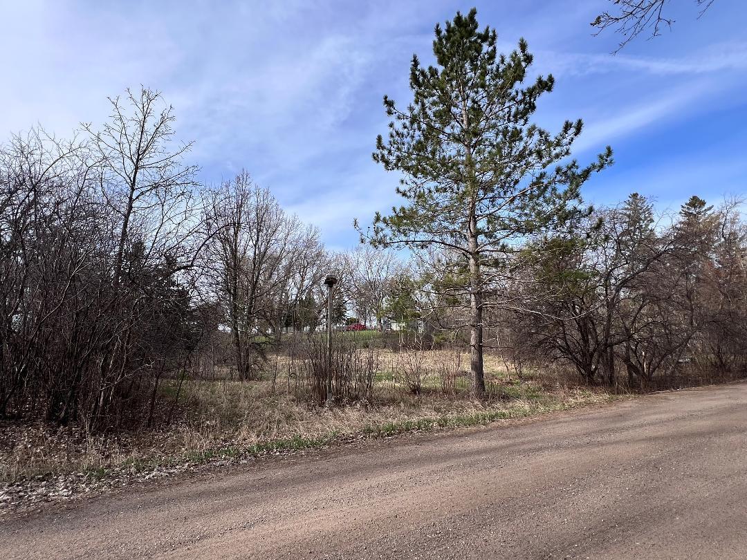 land for sale at 1410 Ridgewood Drive in Fergus Falls, MN