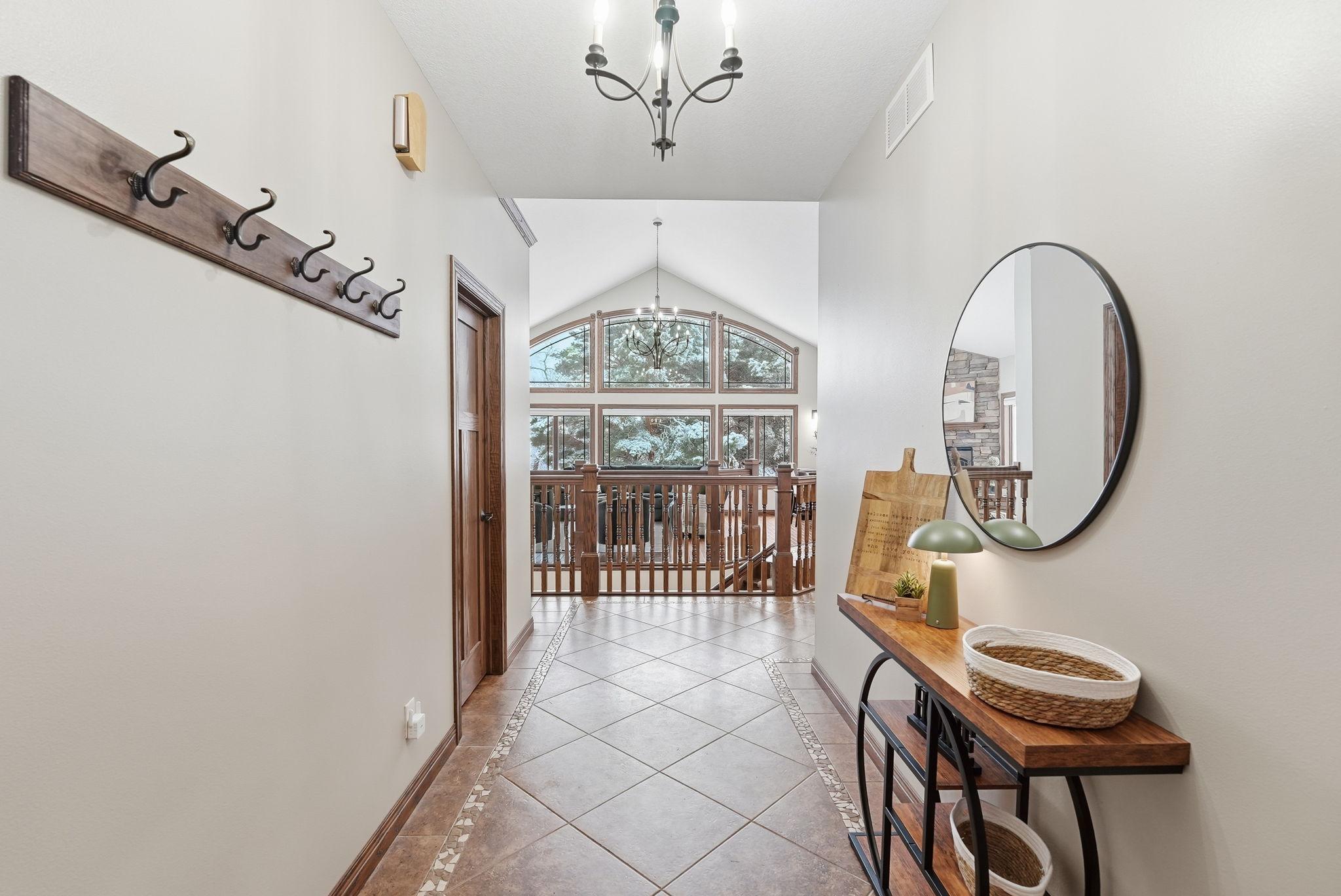 2004 single family home for sale at 3191 Crestwood Drive NE in Alexandria, MN — 4 bed, 4 bath (photo 13 of 92)
