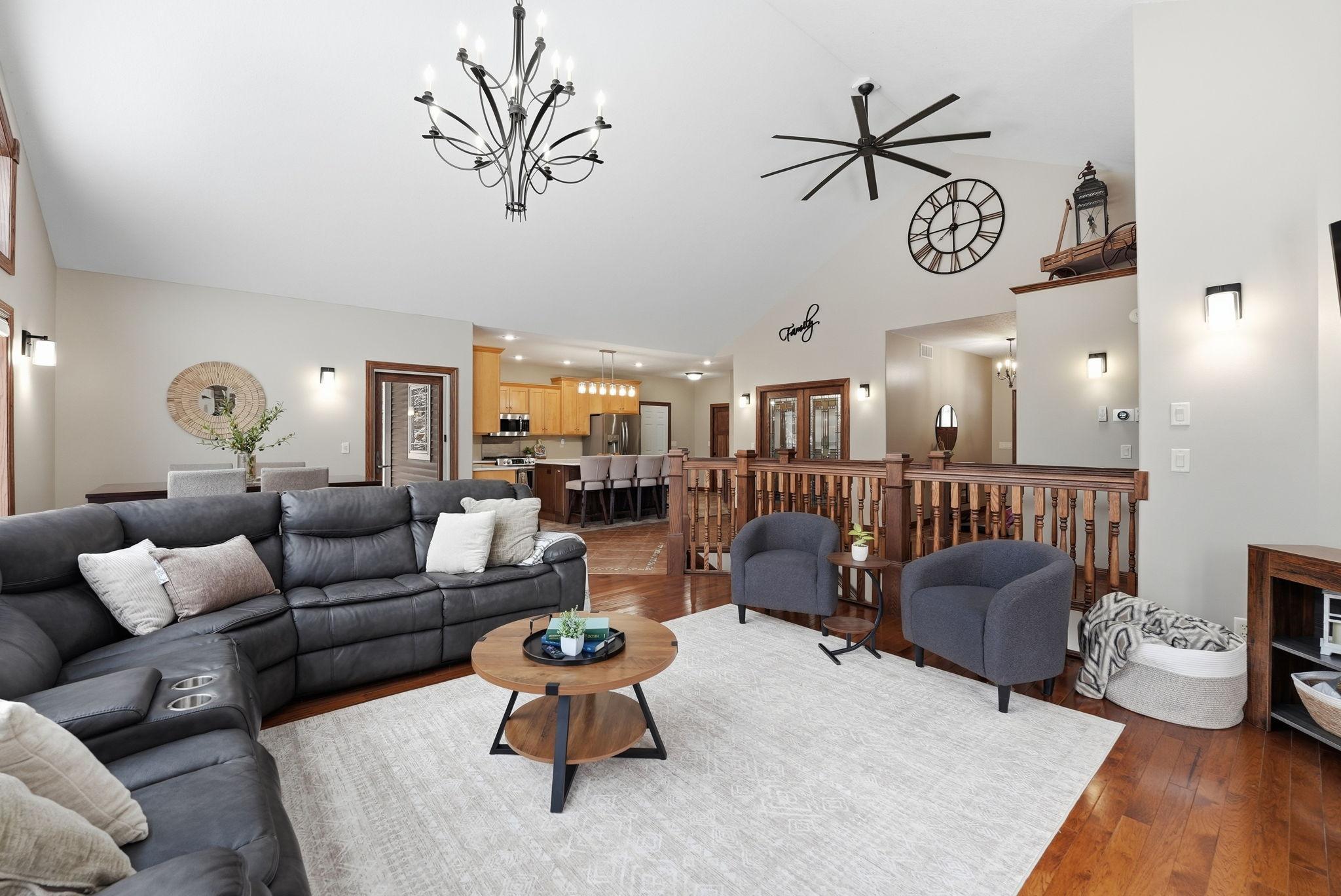 2004 single family home for sale at 3191 Crestwood Drive NE in Alexandria, MN — 4 bed, 4 bath (photo 32 of 92)