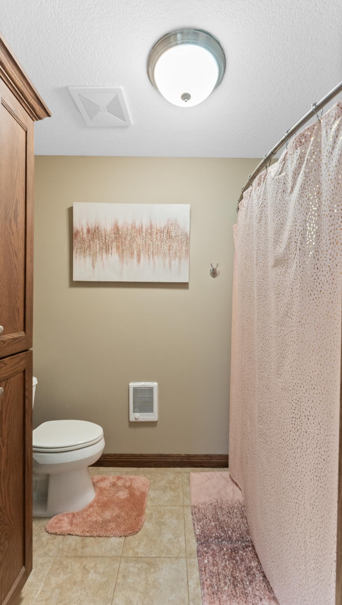 2004 single family home for sale at 3191 Crestwood Drive NE in Alexandria, MN — 4 bed, 4 bath (photo 54 of 92)