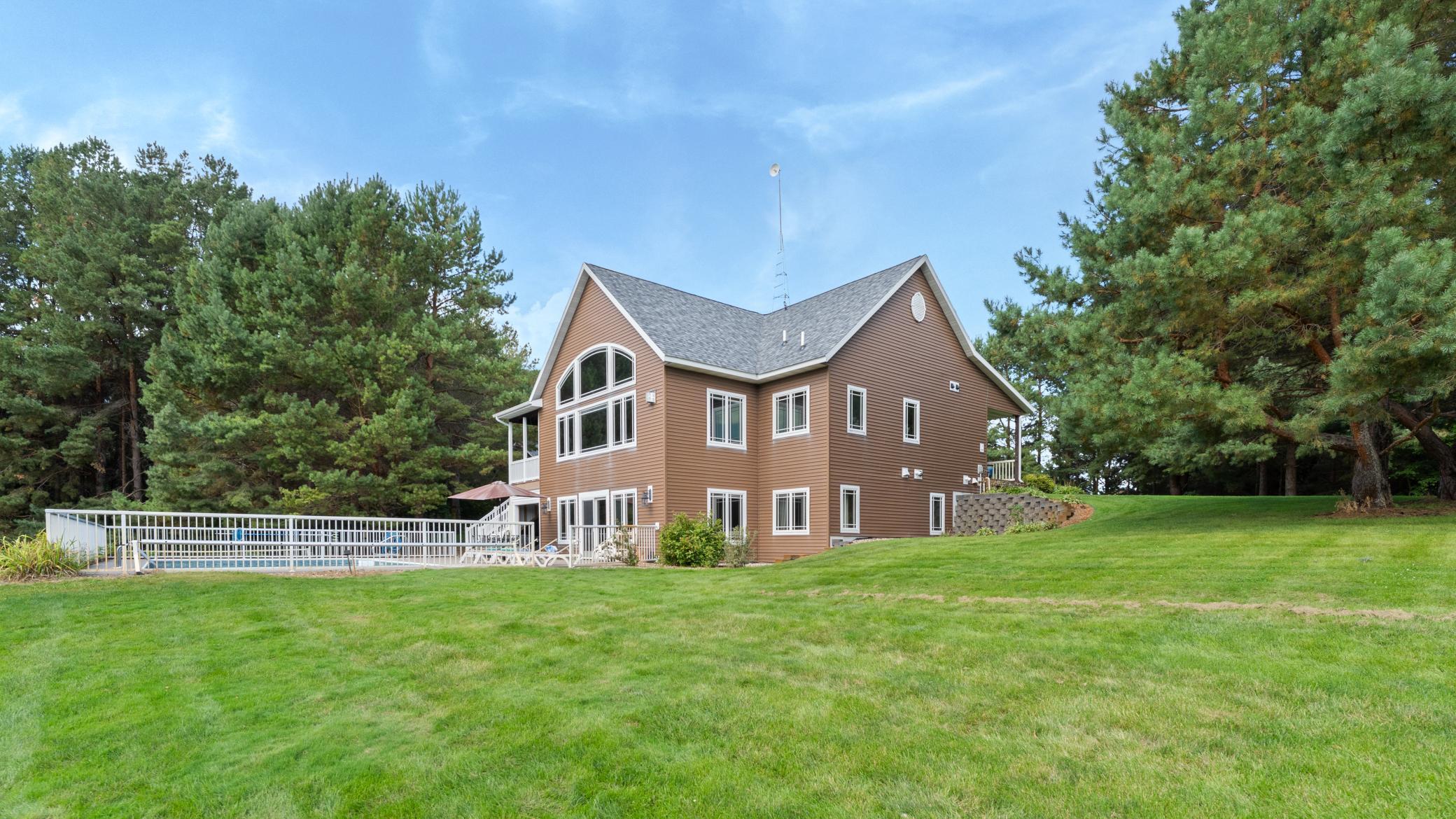 2004 single family home for sale at 3191 Crestwood Drive NE in Alexandria, MN — 4 bed, 4 bath (photo 77 of 92)