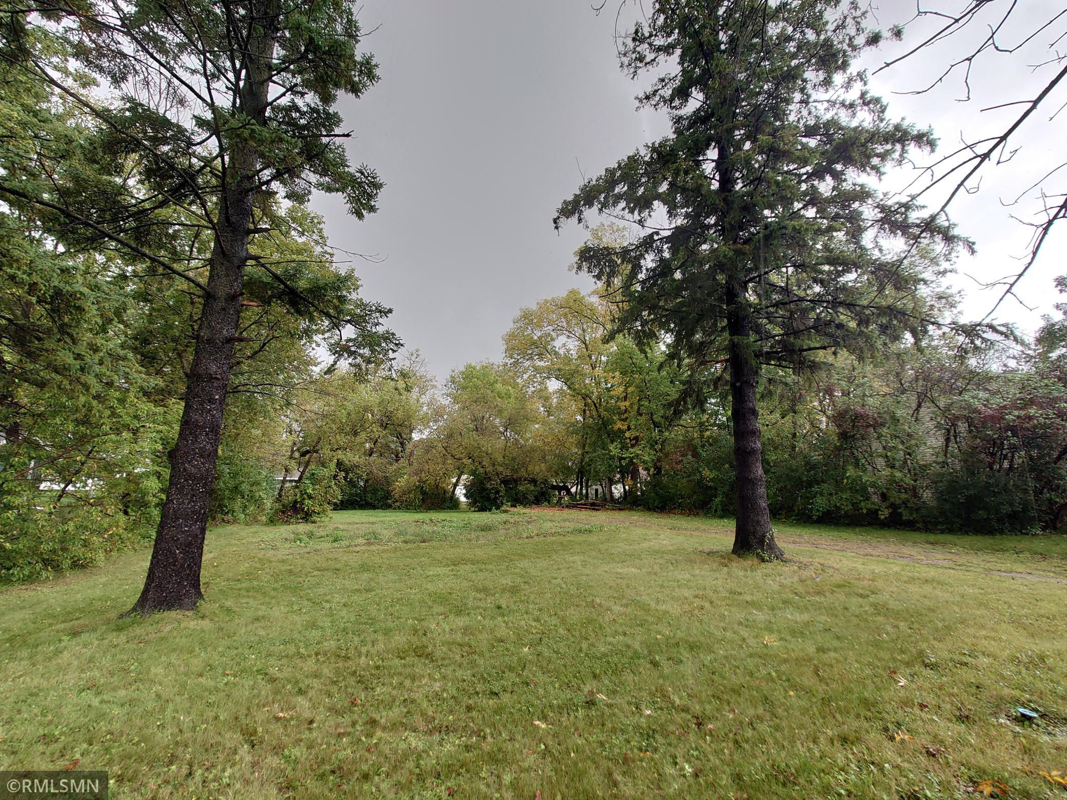 land for sale at 417 Park Street in Alexandria, MN (photo 3 of 14)