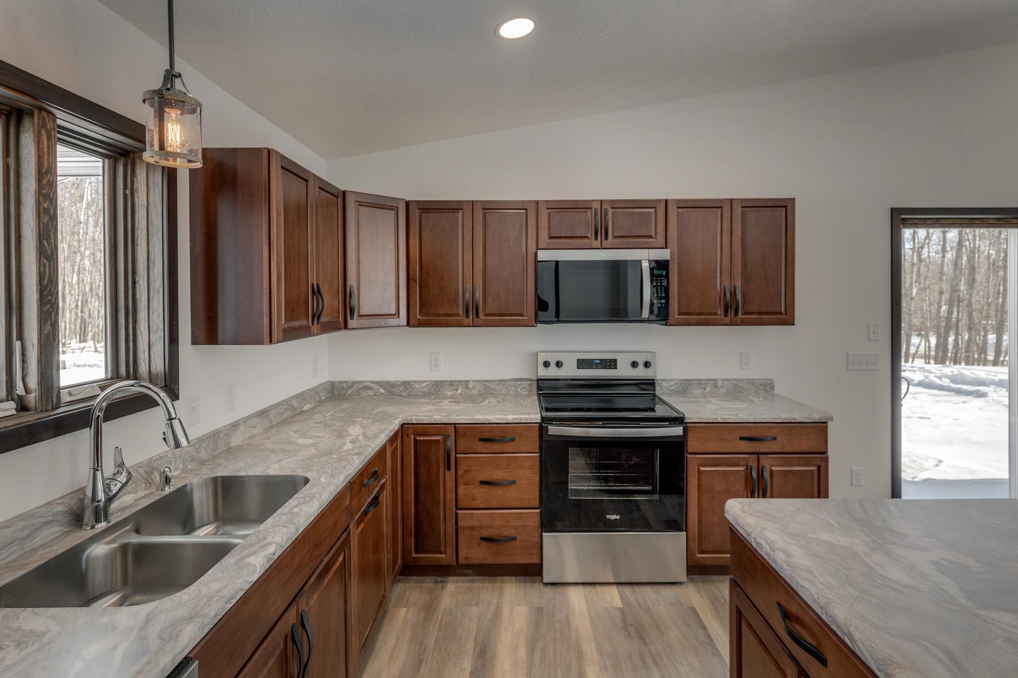 2025 home for sale at 205 Ridgeway Lane in Walker, MN — 4 bed, 4 bath (photo 9 of 53)