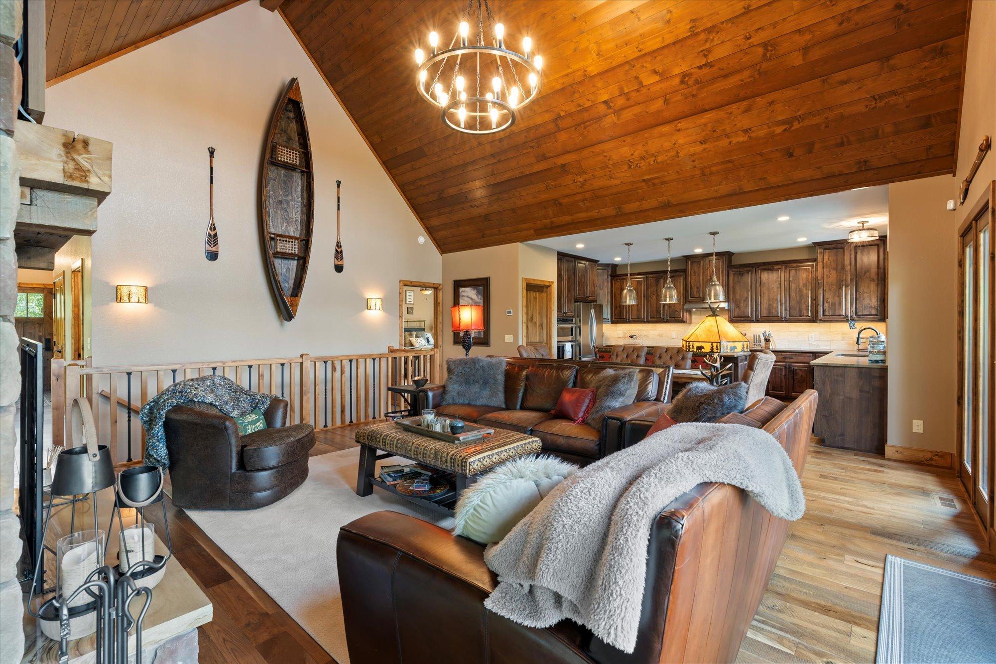 2018 single family home for sale at 38017 Donaldson Point in Pine River, MN — 5 bed, 5 bath (photo 11 of 55)