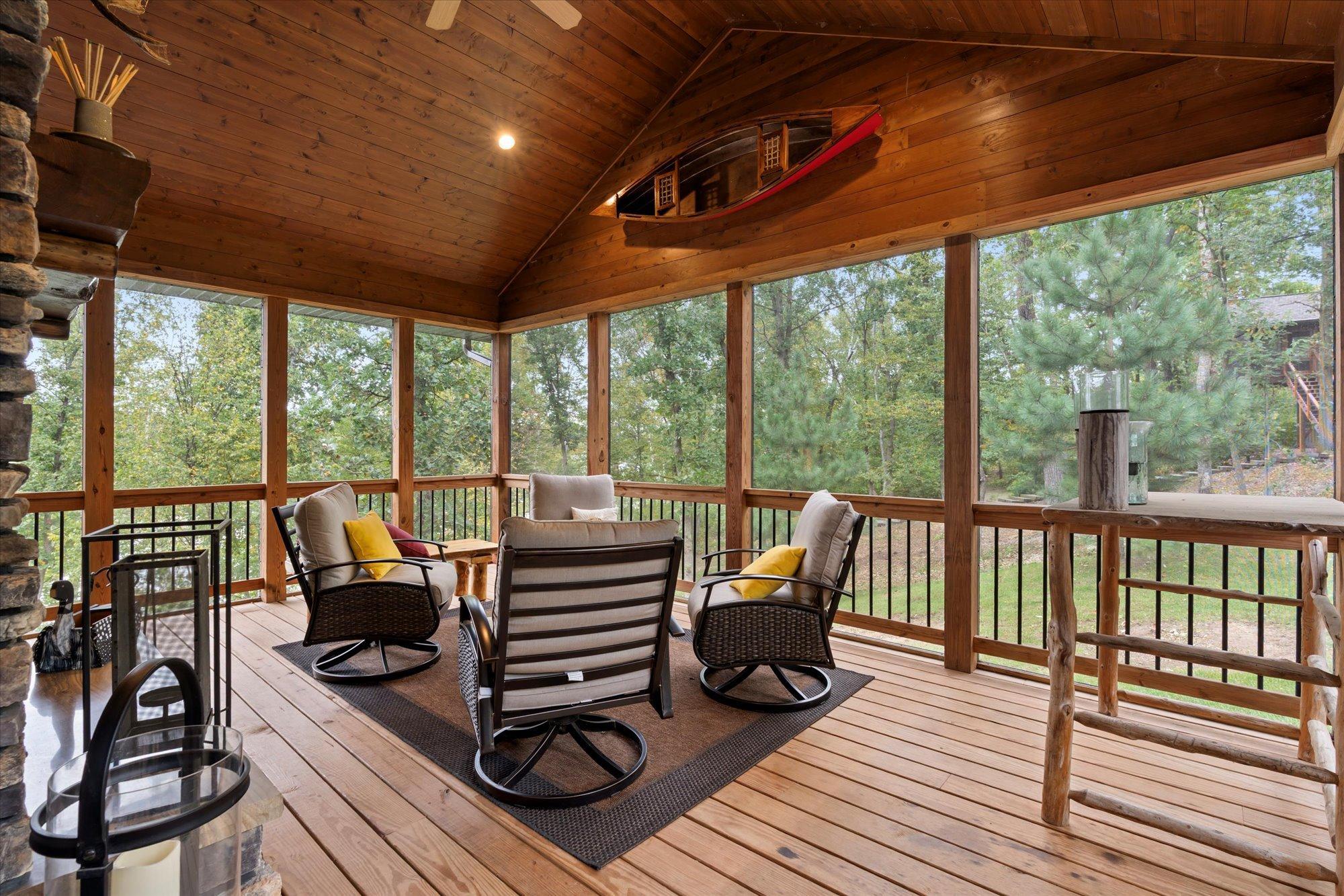 2018 single family home for sale at 38017 Donaldson Point in Pine River, MN — 5 bed, 5 bath (photo 14 of 55)