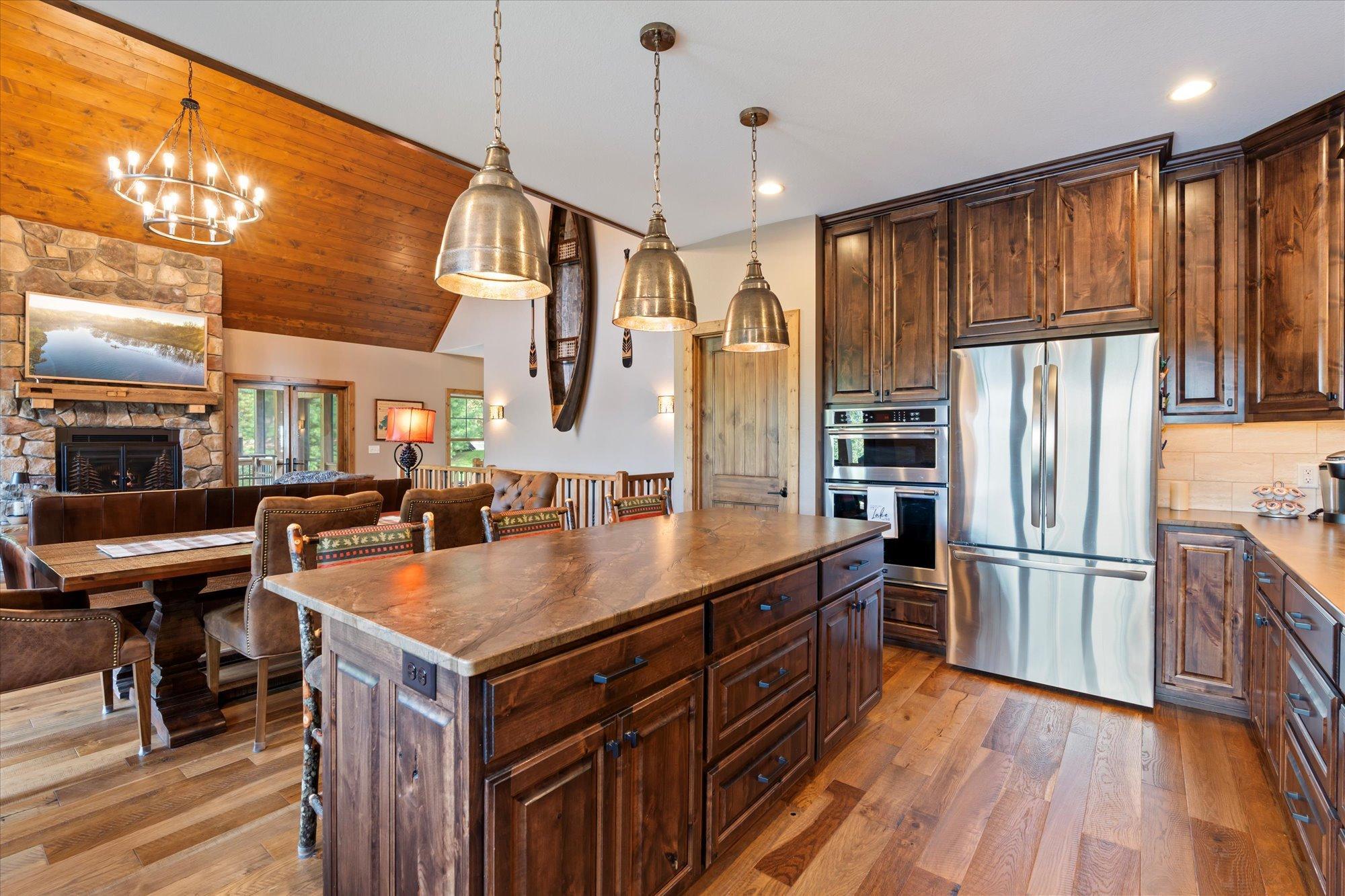 2018 single family home for sale at 38017 Donaldson Point in Pine River, MN — 5 bed, 5 bath (photo 17 of 55)