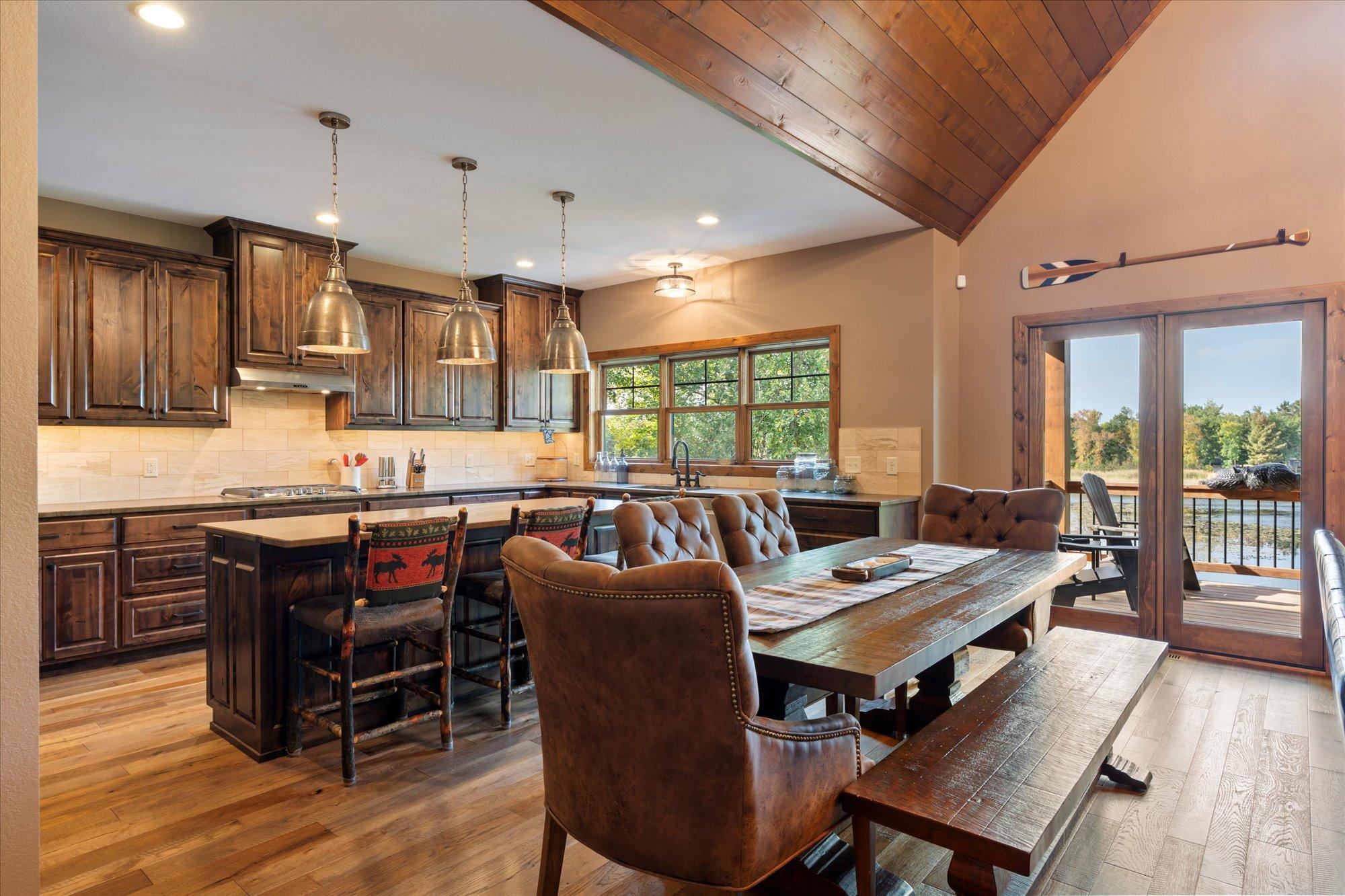 2018 single family home for sale at 38017 Donaldson Point in Pine River, MN — 5 bed, 5 bath (photo 20 of 55)