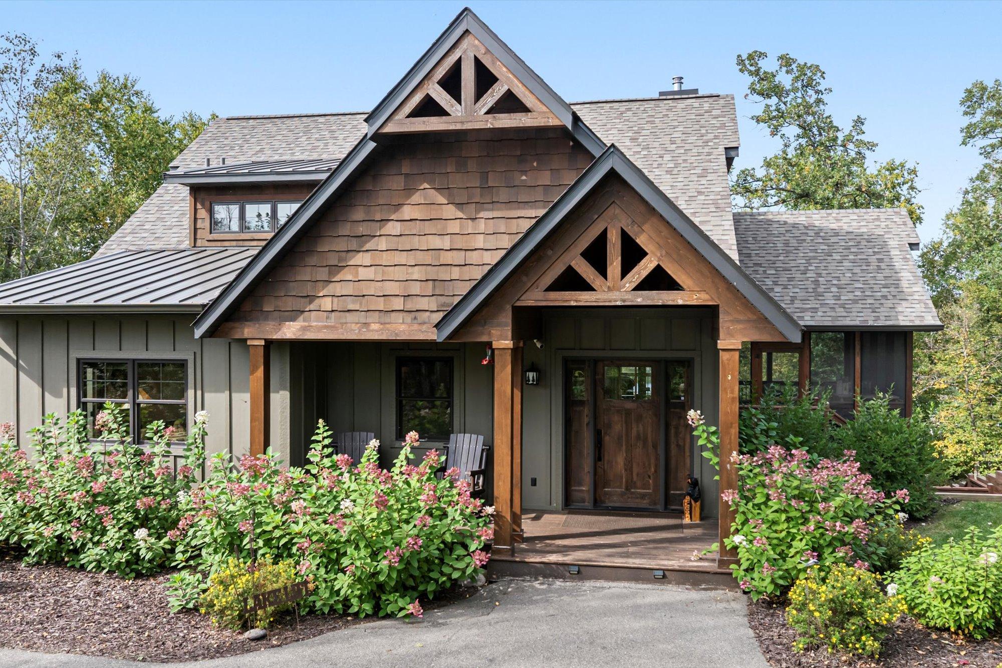 2018 single family home for sale at 38017 Donaldson Point in Pine River, MN — 5 bed, 5 bath (photo 3 of 55)