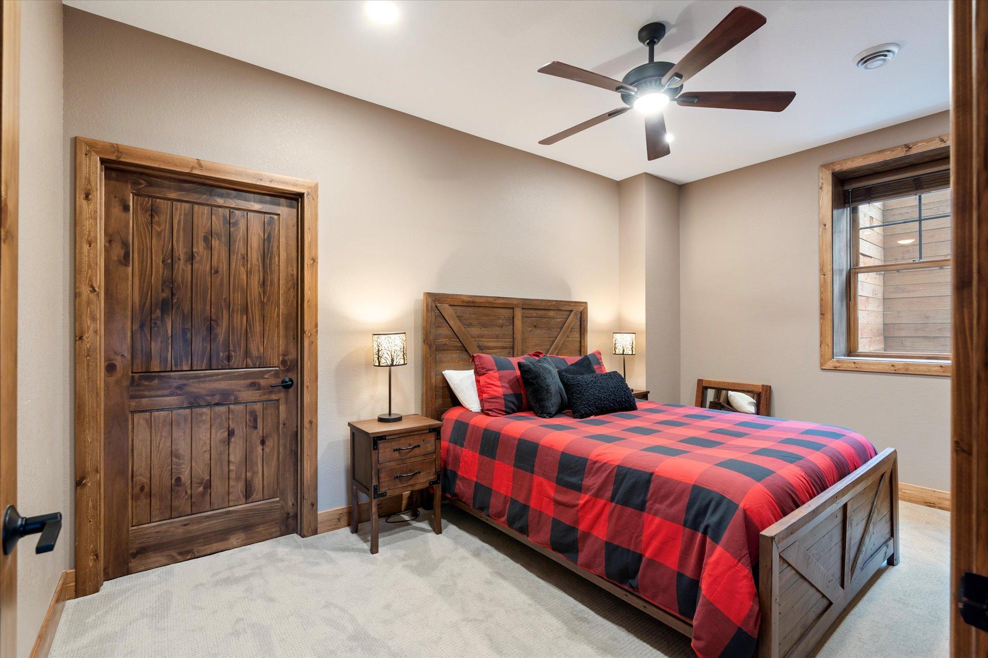 2018 single family home for sale at 38017 Donaldson Point in Pine River, MN — 5 bed, 5 bath (photo 37 of 55)
