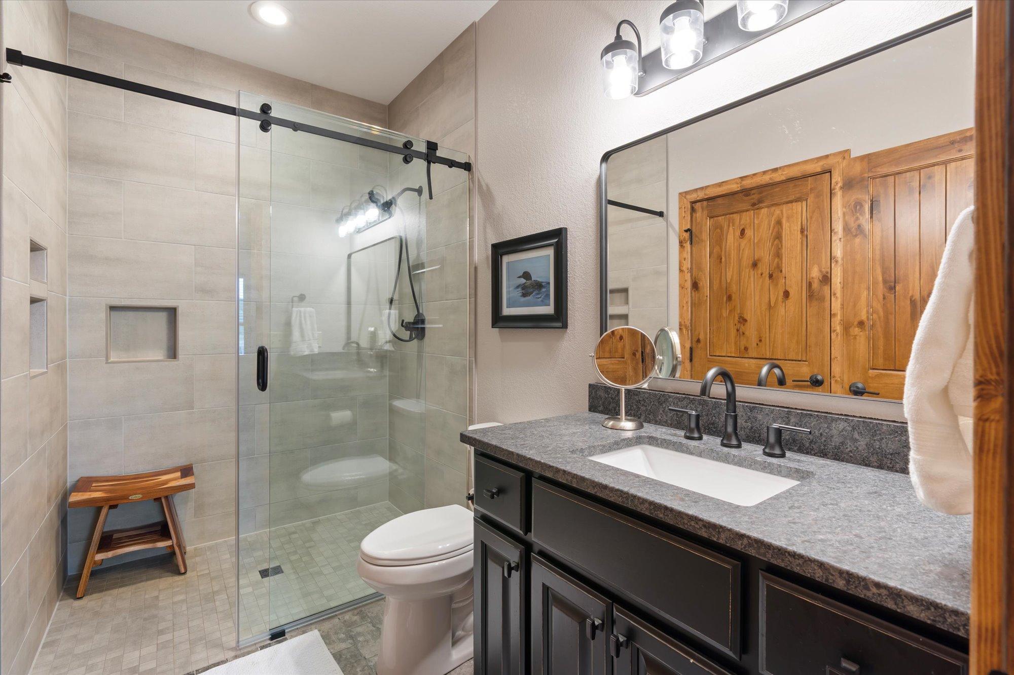 2018 single family home for sale at 38017 Donaldson Point in Pine River, MN — 5 bed, 5 bath (photo 38 of 55)