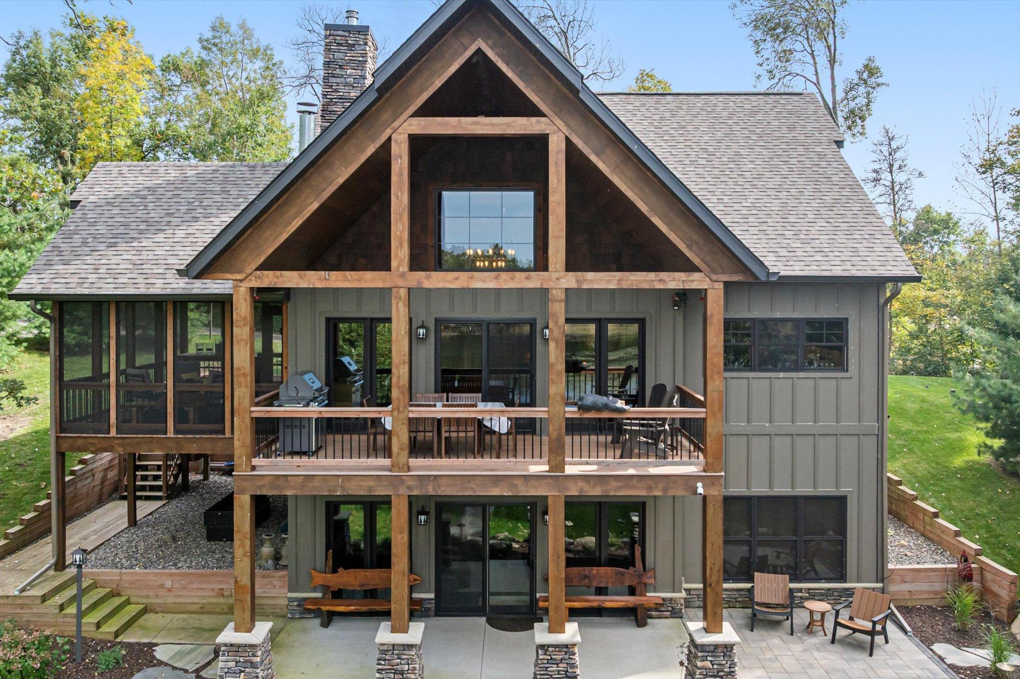2018 single family home for sale at 38017 Donaldson Point in Pine River, MN — 5 bed, 5 bath (photo 5 of 55)