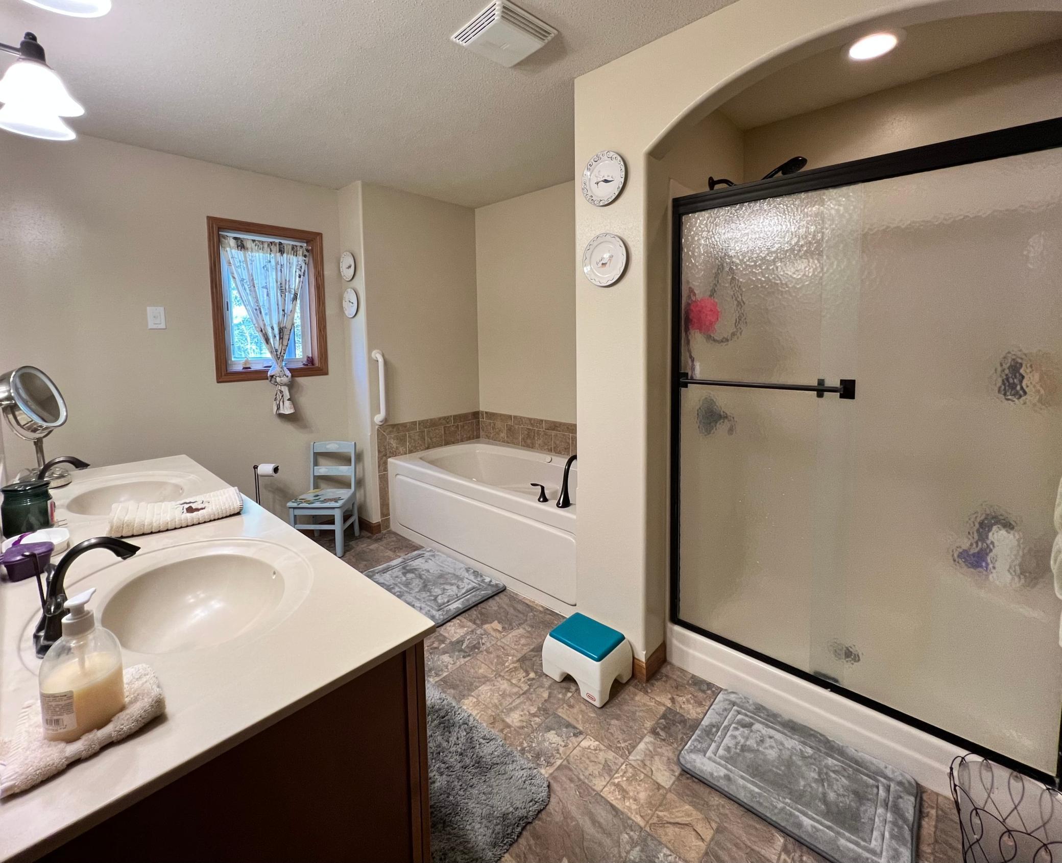 2012 single family home for sale at 208 Hilltop Road in Ottertail, MN — 3 bed, 3 bath (photo 15 of 57)