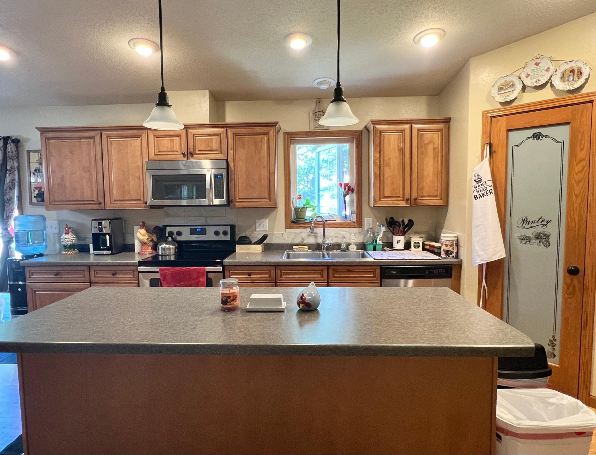 2012 single family home for sale at 208 Hilltop Road in Ottertail, MN — 3 bed, 3 bath (photo 7 of 57)