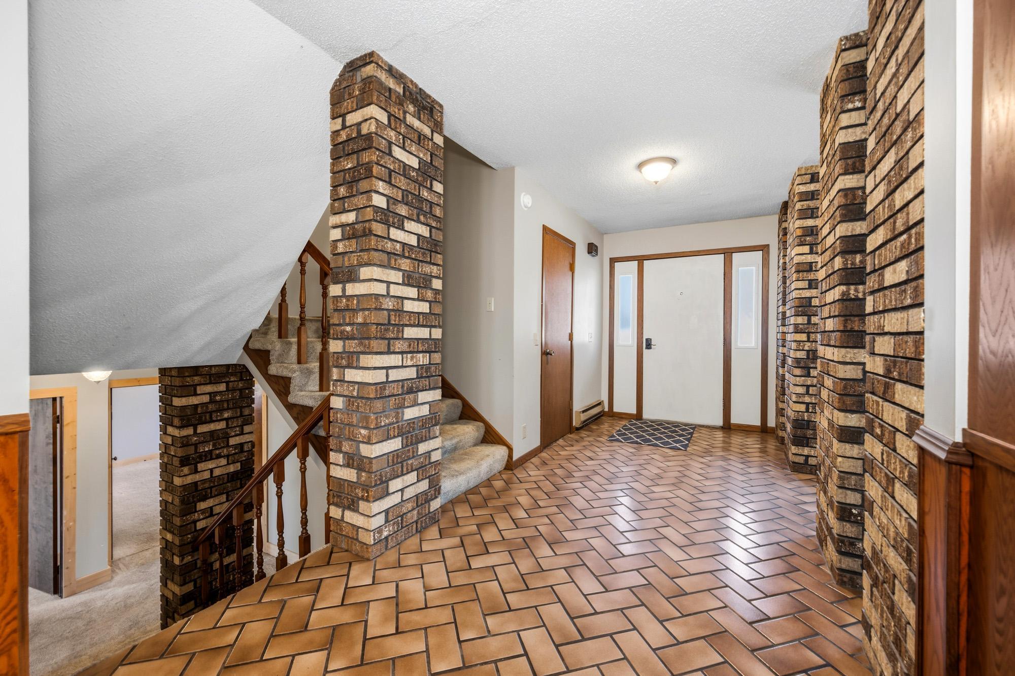 1977 single family home for sale at 1005 Horseshoe Lake Road in Grand Rapids, MN — 6 bed, 4 bath (photo 28 of 60)