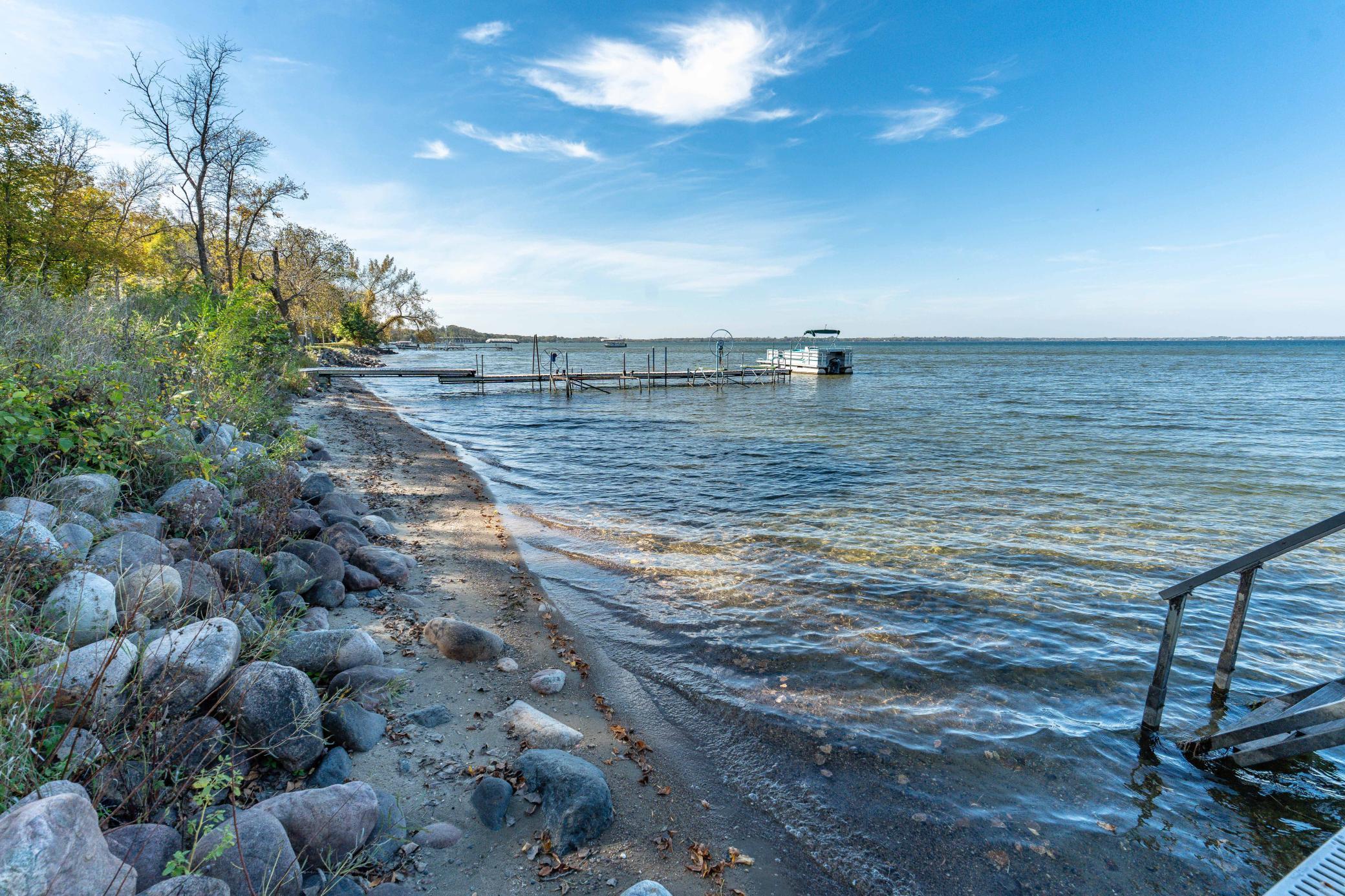 1969 single family home for sale at 22127 Statesboro Drive in Battle Lake, MN — 5 bed, 2 bath (photo 5 of 78)