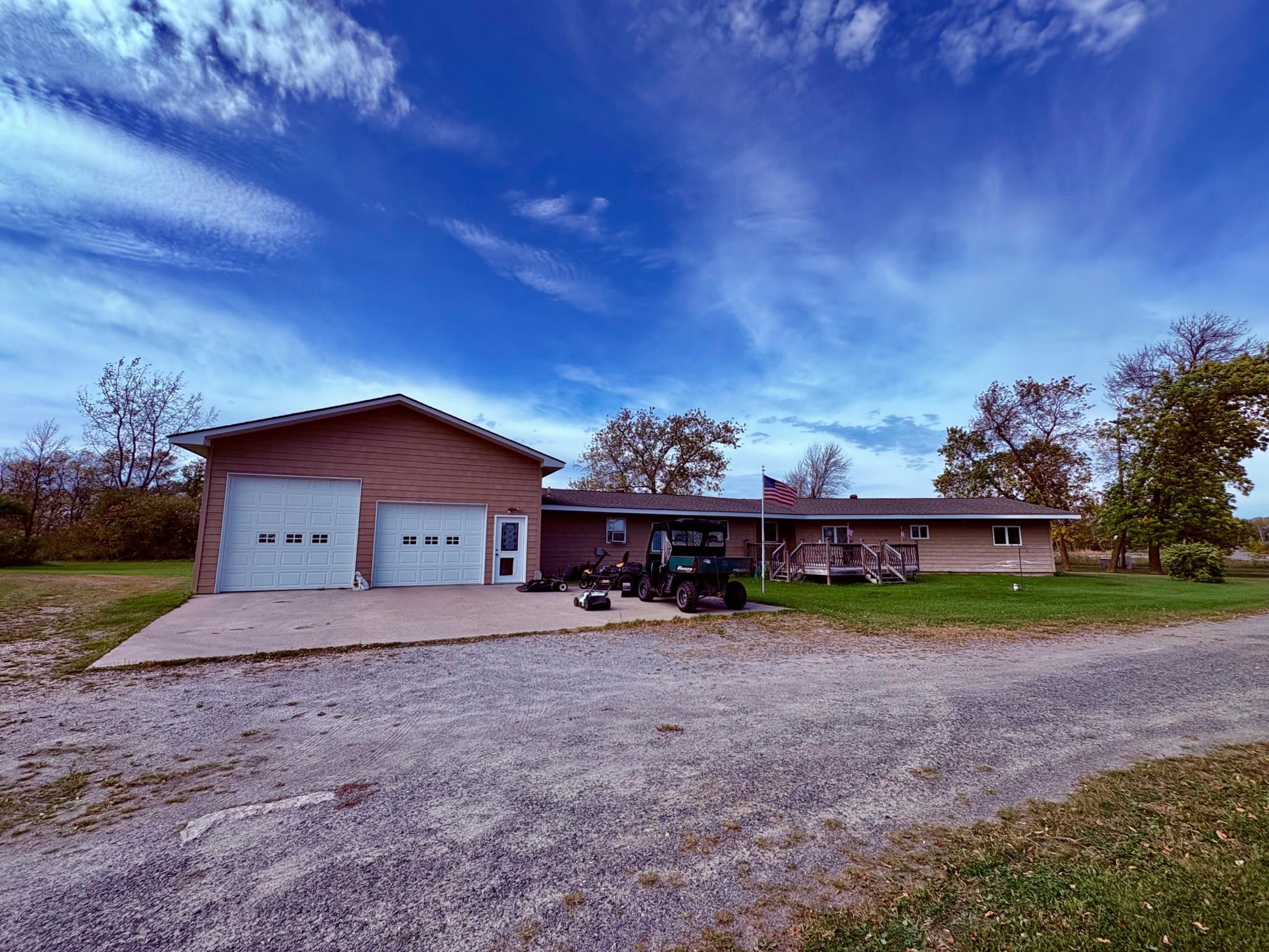 1974 single family home for sale at 1401 State Highway 11 SW in Baudette, MN — 4 bed, 3 bath (photo 2 of 50)