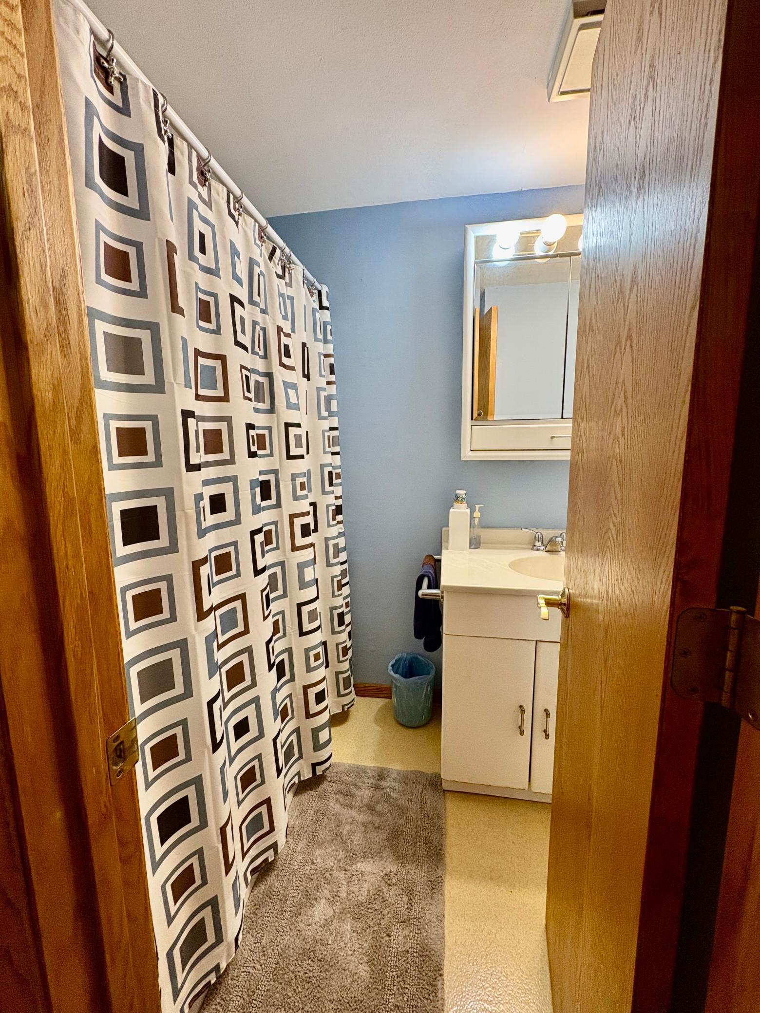 1974 single family home for sale at 1401 State Highway 11 SW in Baudette, MN — 4 bed, 3 bath (photo 12 of 50)