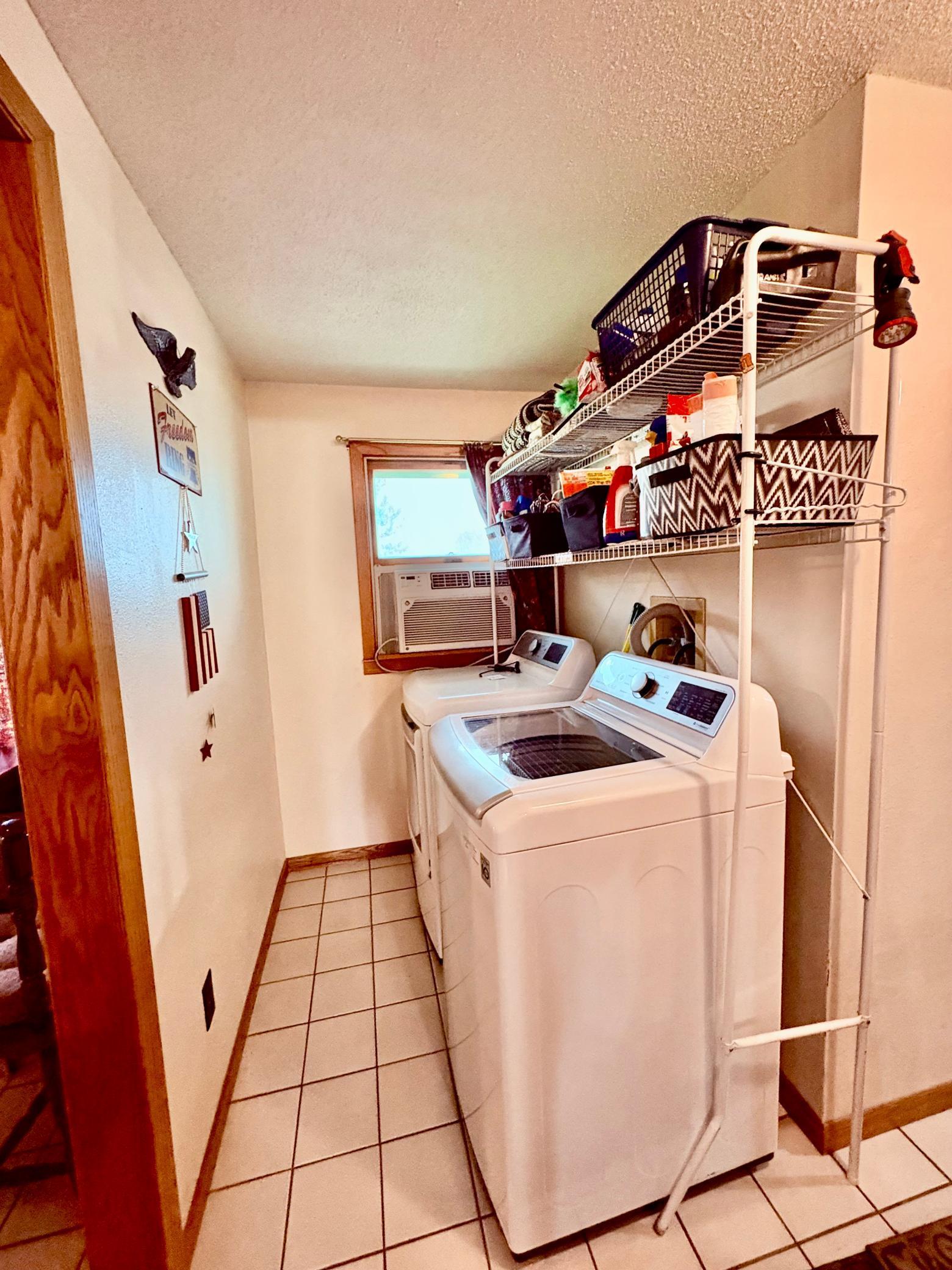 1974 single family home for sale at 1401 State Highway 11 SW in Baudette, MN — 4 bed, 3 bath (photo 15 of 50)