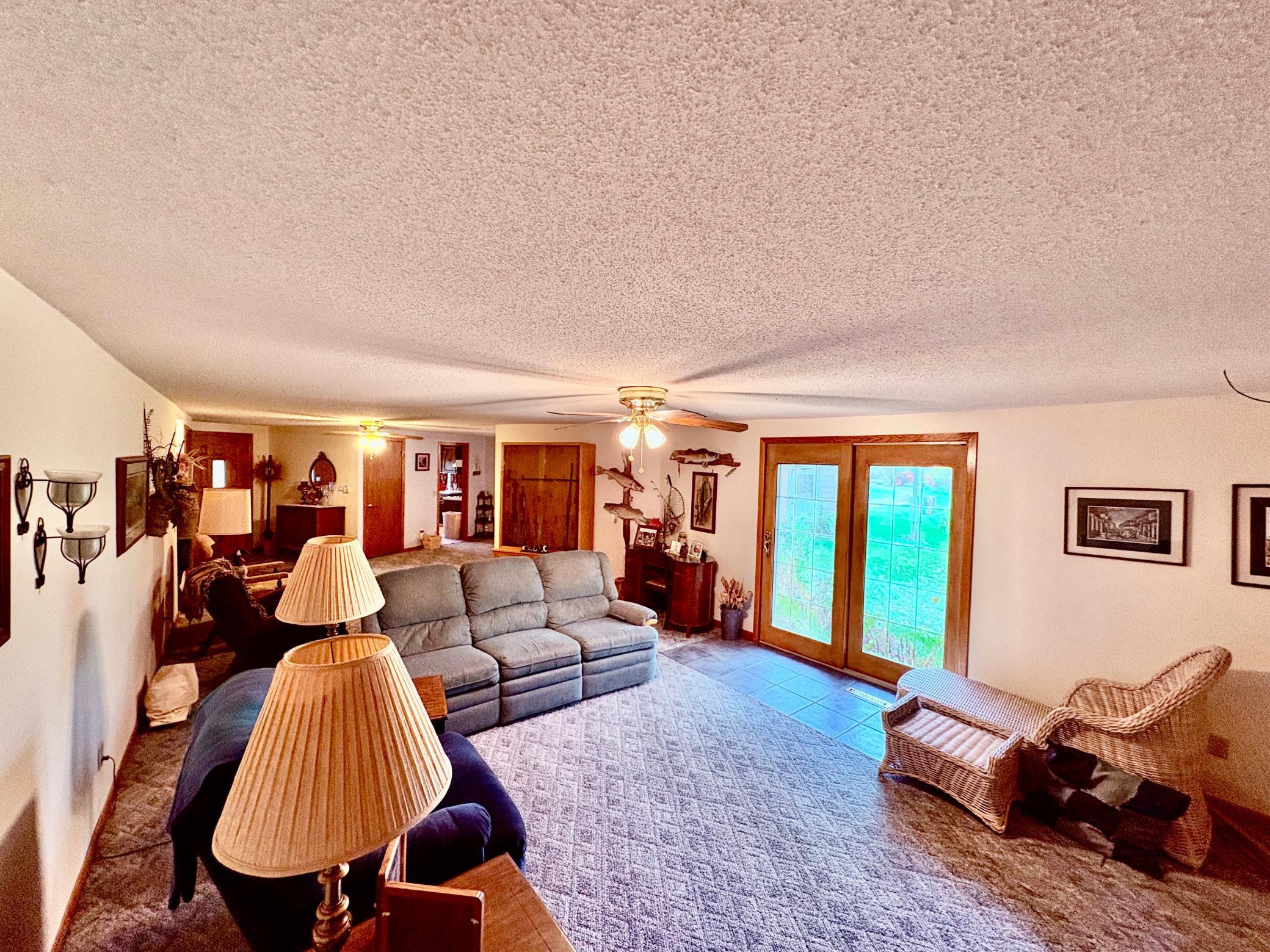 1974 single family home for sale at 1401 State Highway 11 SW in Baudette, MN — 4 bed, 3 bath (photo 19 of 50)