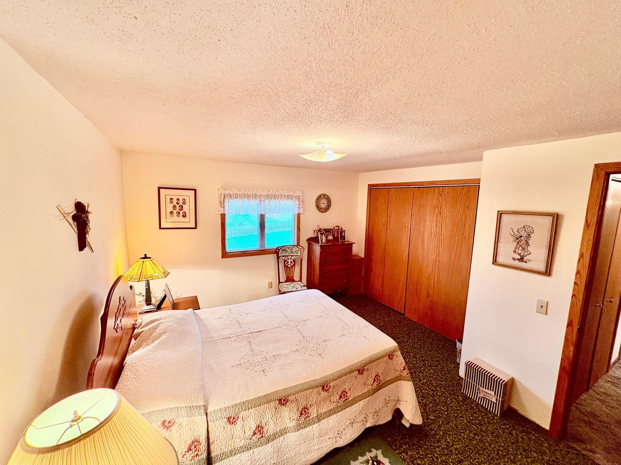 1974 single family home for sale at 1401 State Highway 11 SW in Baudette, MN — 4 bed, 3 bath (photo 27 of 50)