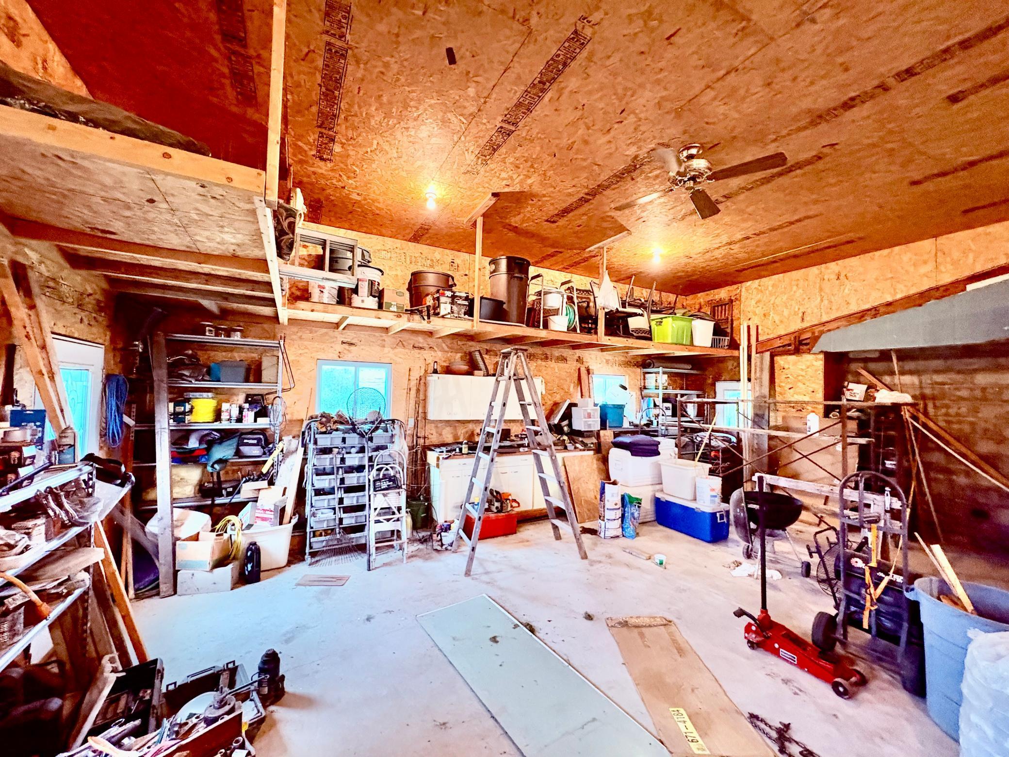 1974 single family home for sale at 1401 State Highway 11 SW in Baudette, MN — 4 bed, 3 bath (photo 38 of 50)