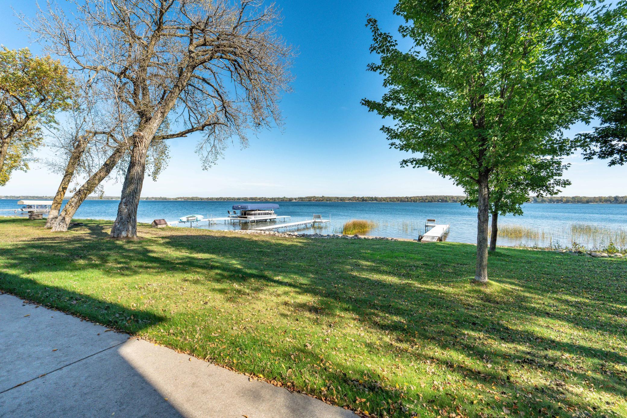 2001 single family home for sale at 42221 Ukkelberg Drive in Clitherall, MN — 6 bed, 4 bath (photo 23 of 107)