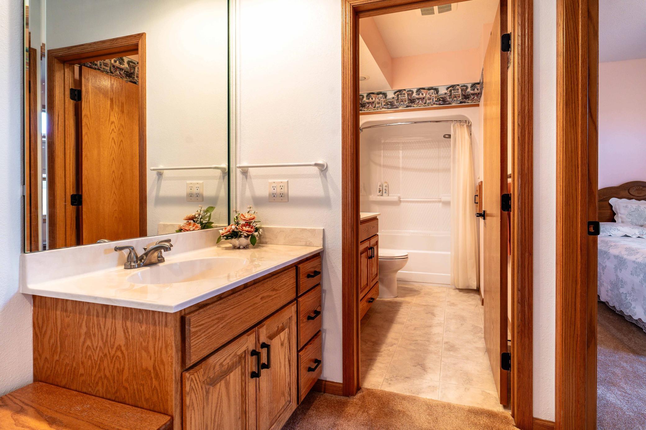 2001 single family home for sale at 42221 Ukkelberg Drive in Clitherall, MN — 6 bed, 4 bath (photo 73 of 107)
