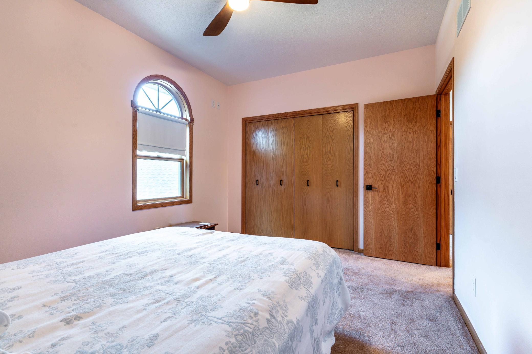 2001 single family home for sale at 42221 Ukkelberg Drive in Clitherall, MN — 6 bed, 4 bath (photo 76 of 107)