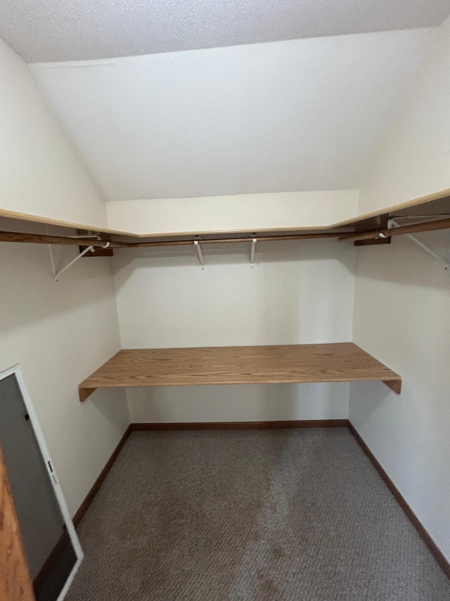 1900 single family home for sale at 408 Main Avenue N in Thief River Falls, MN — 2 bed, 2 bath (photo 28 of 54)