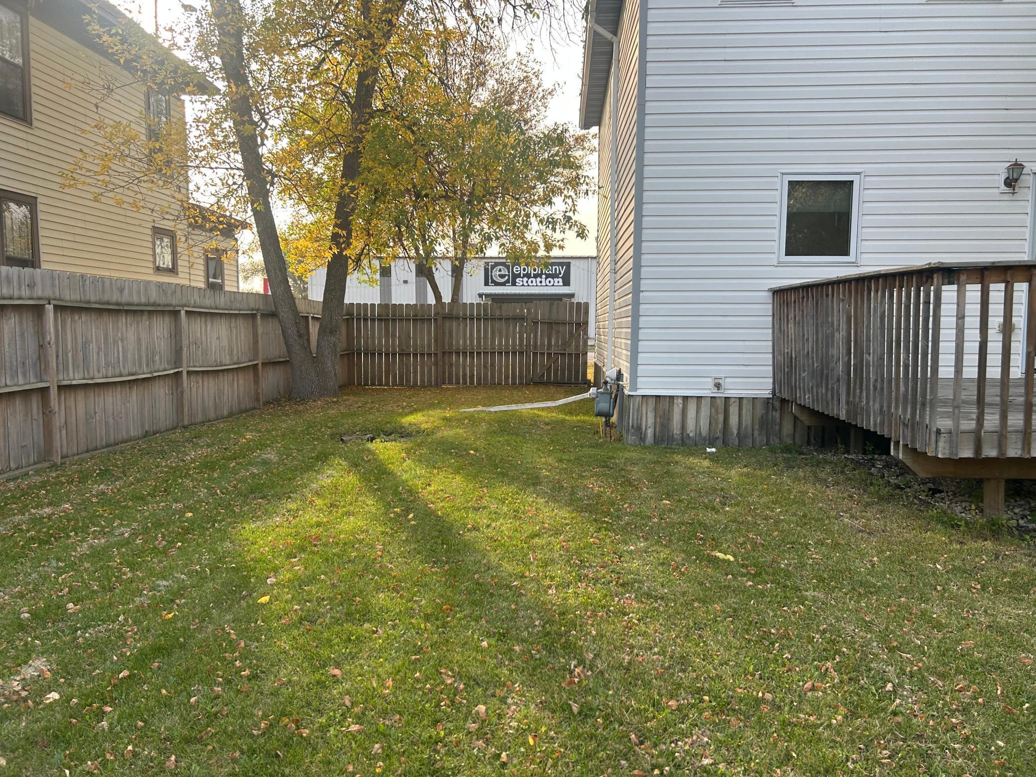1900 single family home for sale at 408 Main Avenue N in Thief River Falls, MN — 2 bed, 2 bath (photo 48 of 54)