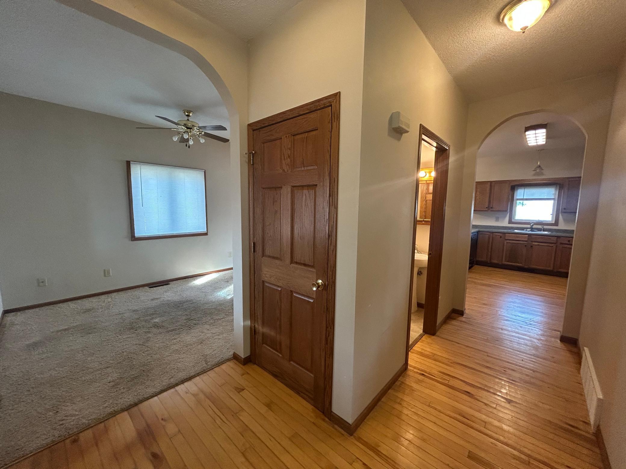 1900 single family home for sale at 408 Main Avenue N in Thief River Falls, MN — 2 bed, 2 bath (photo 8 of 54)