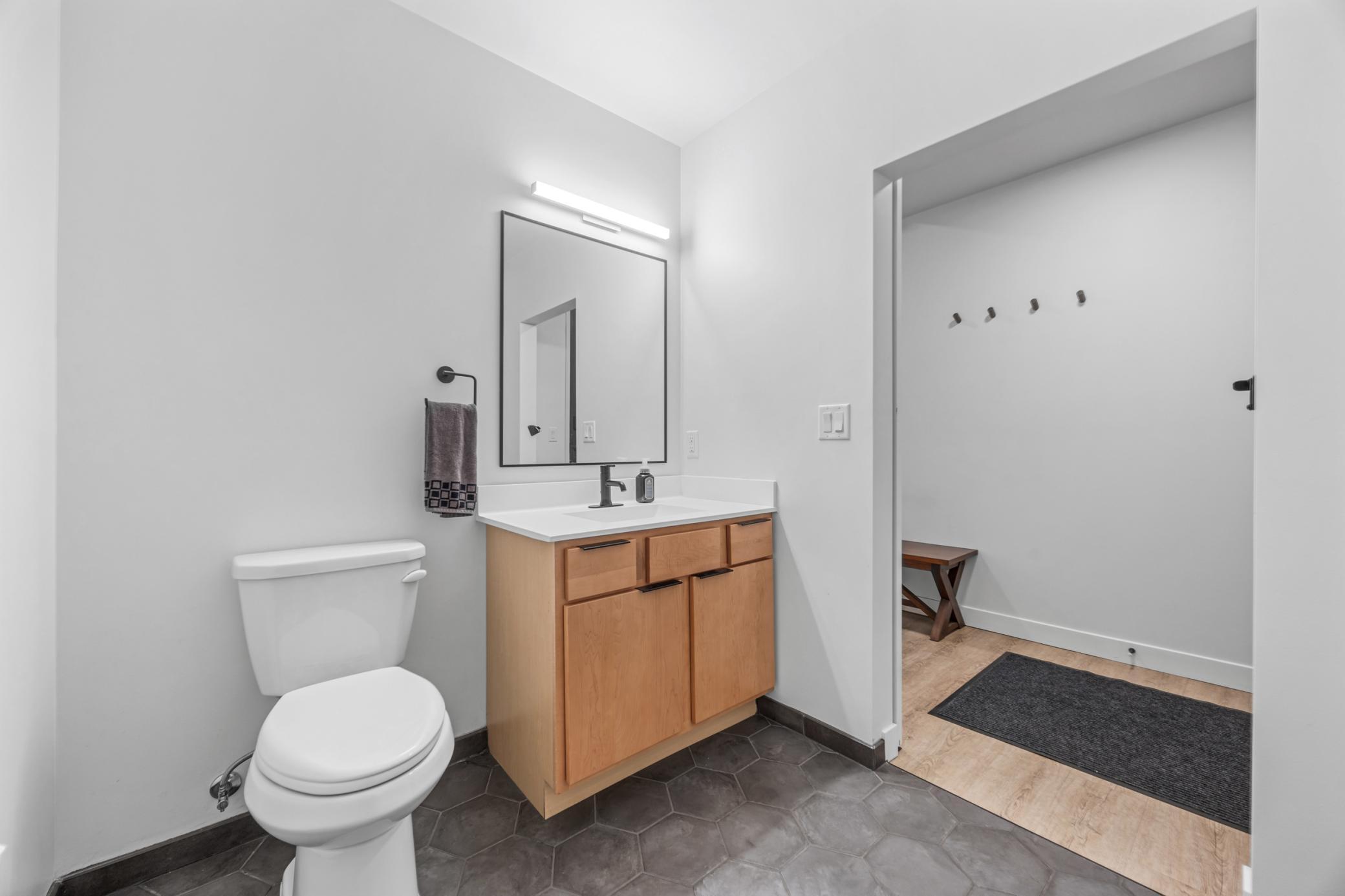 1911 condo for sale at 117 Broadway N, Unit 211 in Fargo, ND — 1 bed, 2 bath (photo 11 of 54)