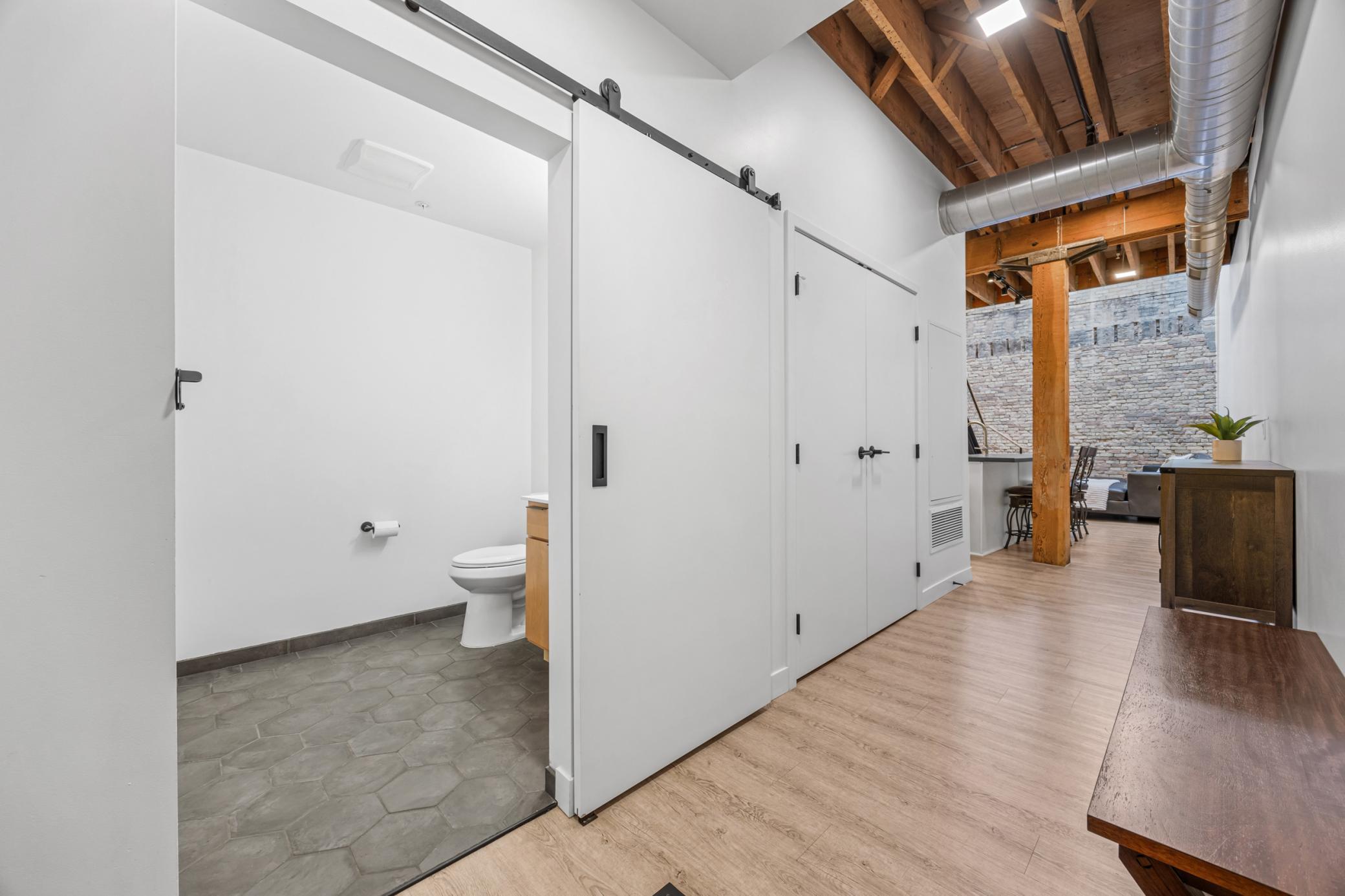 1911 condo for sale at 117 Broadway N, Unit 211 in Fargo, ND — 1 bed, 2 bath (photo 12 of 54)