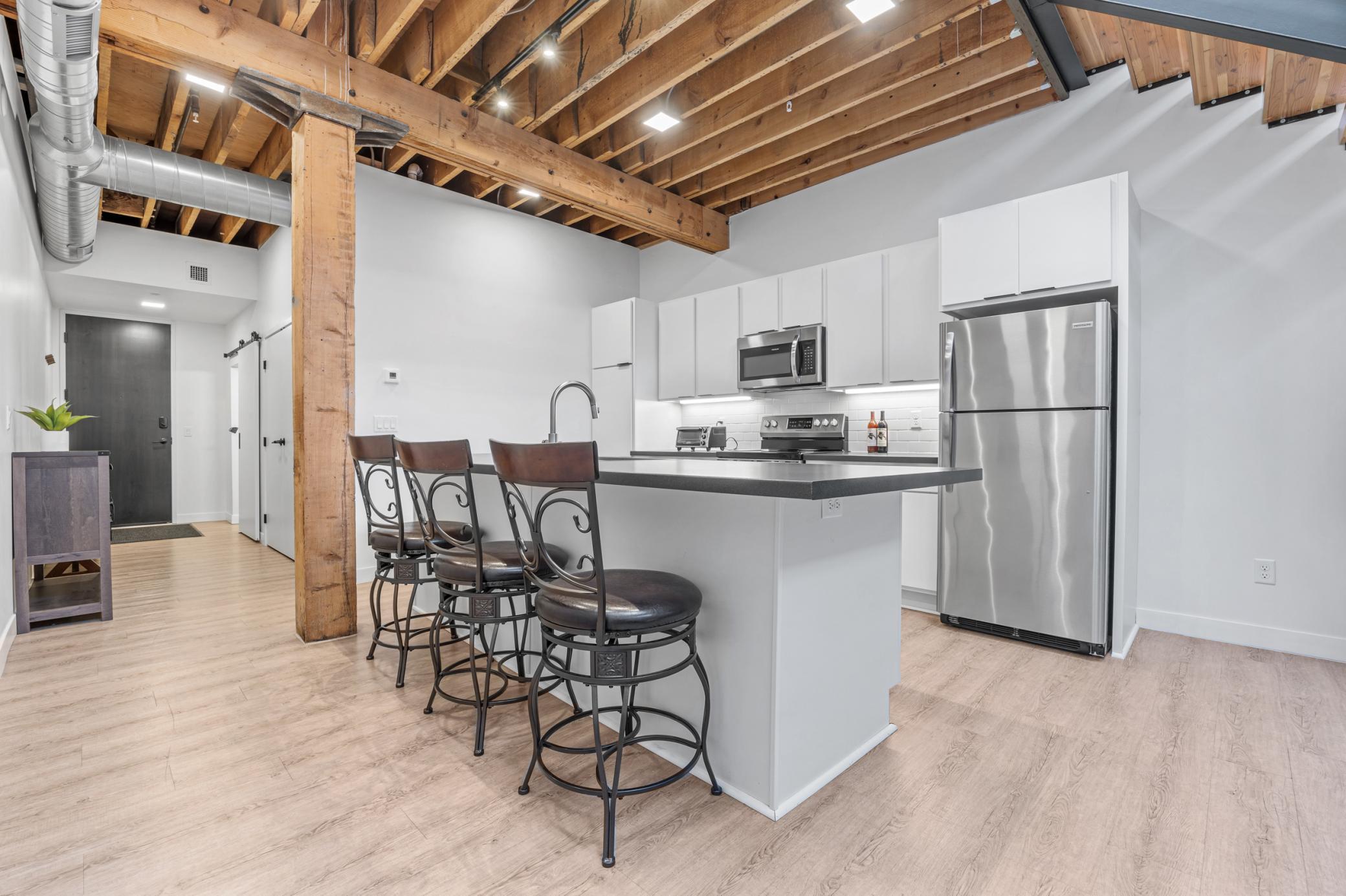 1911 condo for sale at 117 Broadway N, Unit 211 in Fargo, ND — 1 bed, 2 bath (photo 15 of 54)